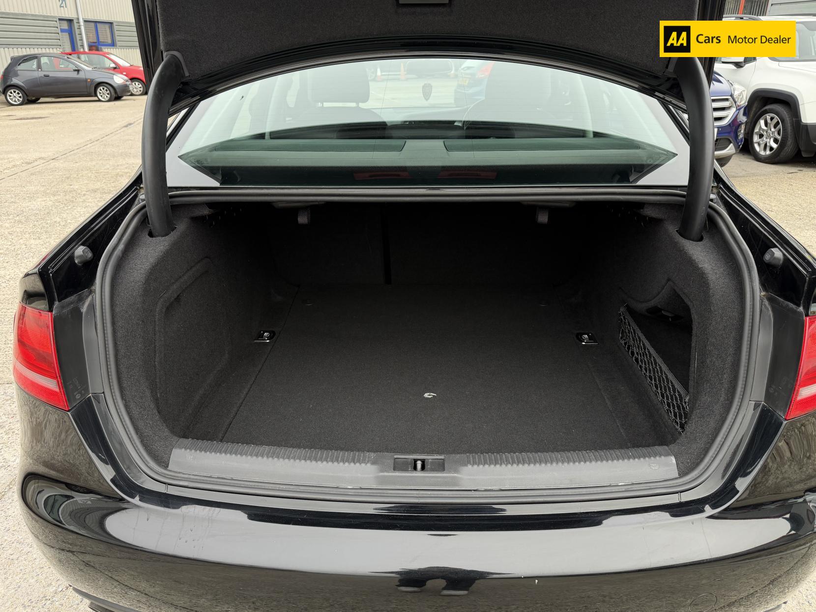 Audi A4 2.0 TDI SE Saloon 4dr Diesel Manual Euro 4 (143 ps)