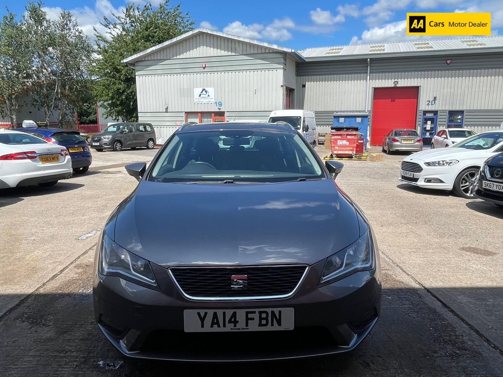 SEAT Leon 1.6 TDI CR SE Sport Tourer 5dr Diesel Manual Euro 5 (s/s) (105 ps)