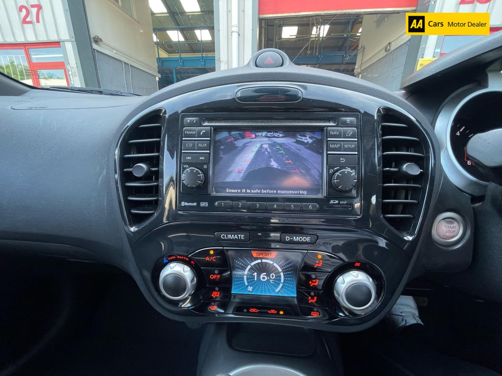 Nissan Juke 1.5 dCi 8v Tekna SUV 5dr Diesel Manual Euro 5 (110 ps)