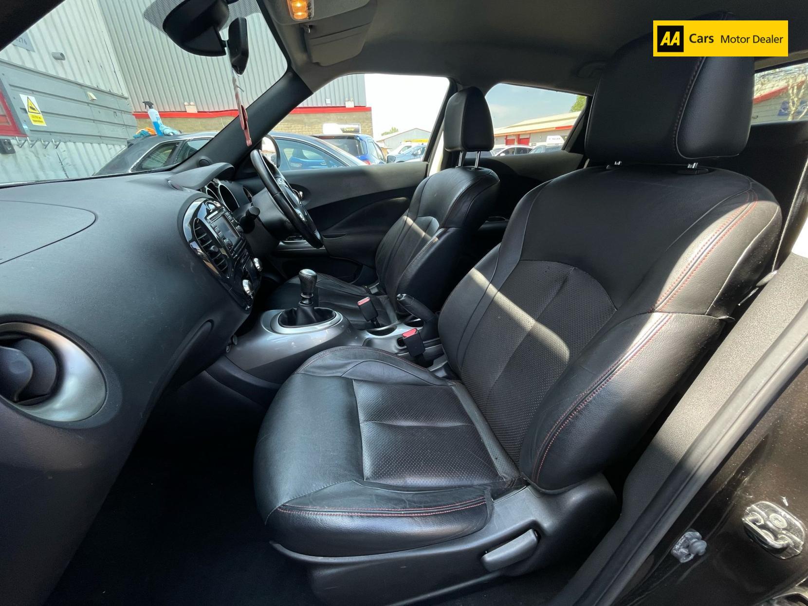 Nissan Juke 1.5 dCi 8v Tekna SUV 5dr Diesel Manual Euro 5 (110 ps)