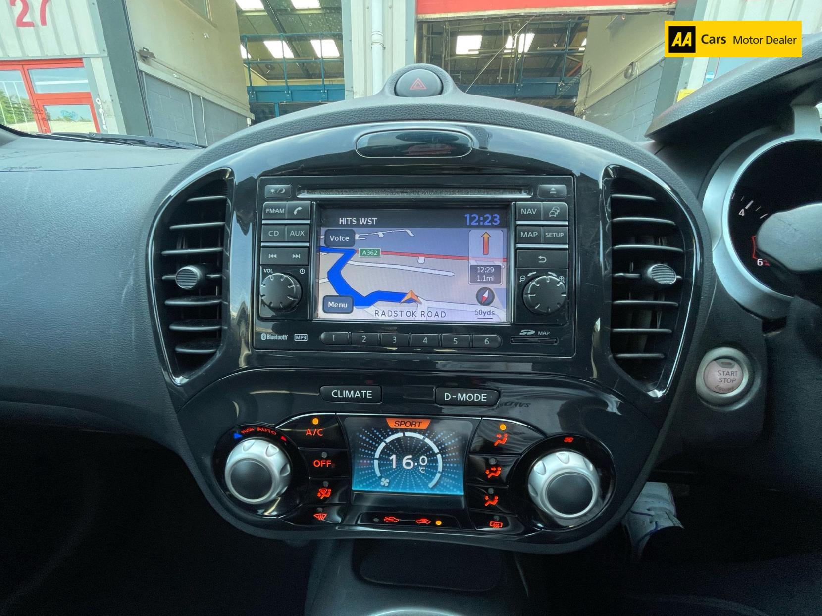 Nissan Juke 1.5 dCi 8v Tekna SUV 5dr Diesel Manual Euro 5 (110 ps)