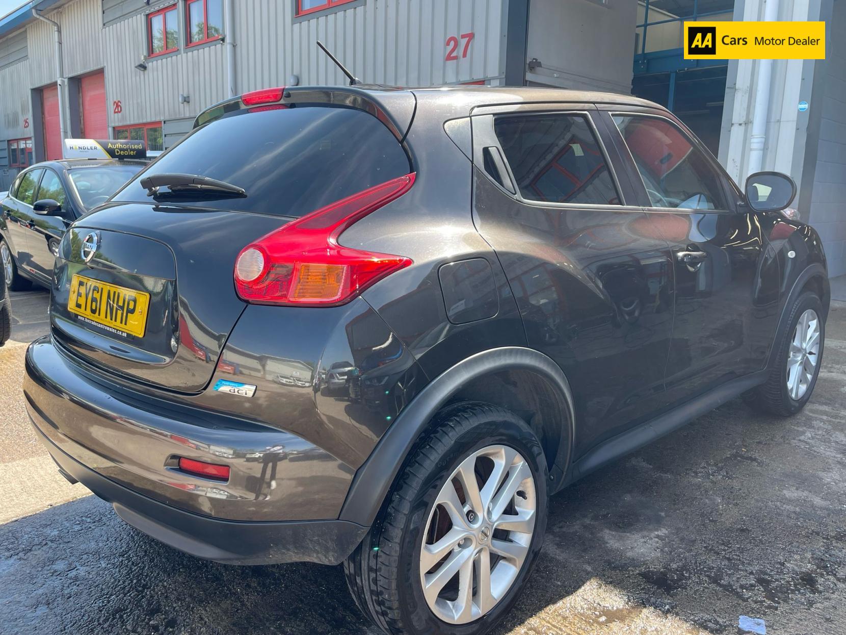 Nissan Juke 1.5 dCi 8v Tekna SUV 5dr Diesel Manual Euro 5 (110 ps)