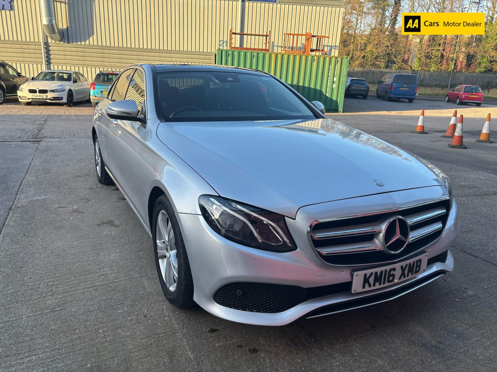 Mercedes-Benz E Class 2.0 E220d SE (Premium) Saloon 4dr Diesel G-Tronic+ Euro 6 (s/s) (194 ps)