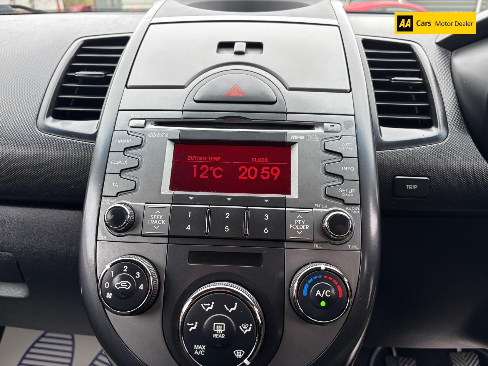 Kia Soul 1.6 CRDi 2 SUV 5dr Diesel Manual Euro 4 (126 bhp)