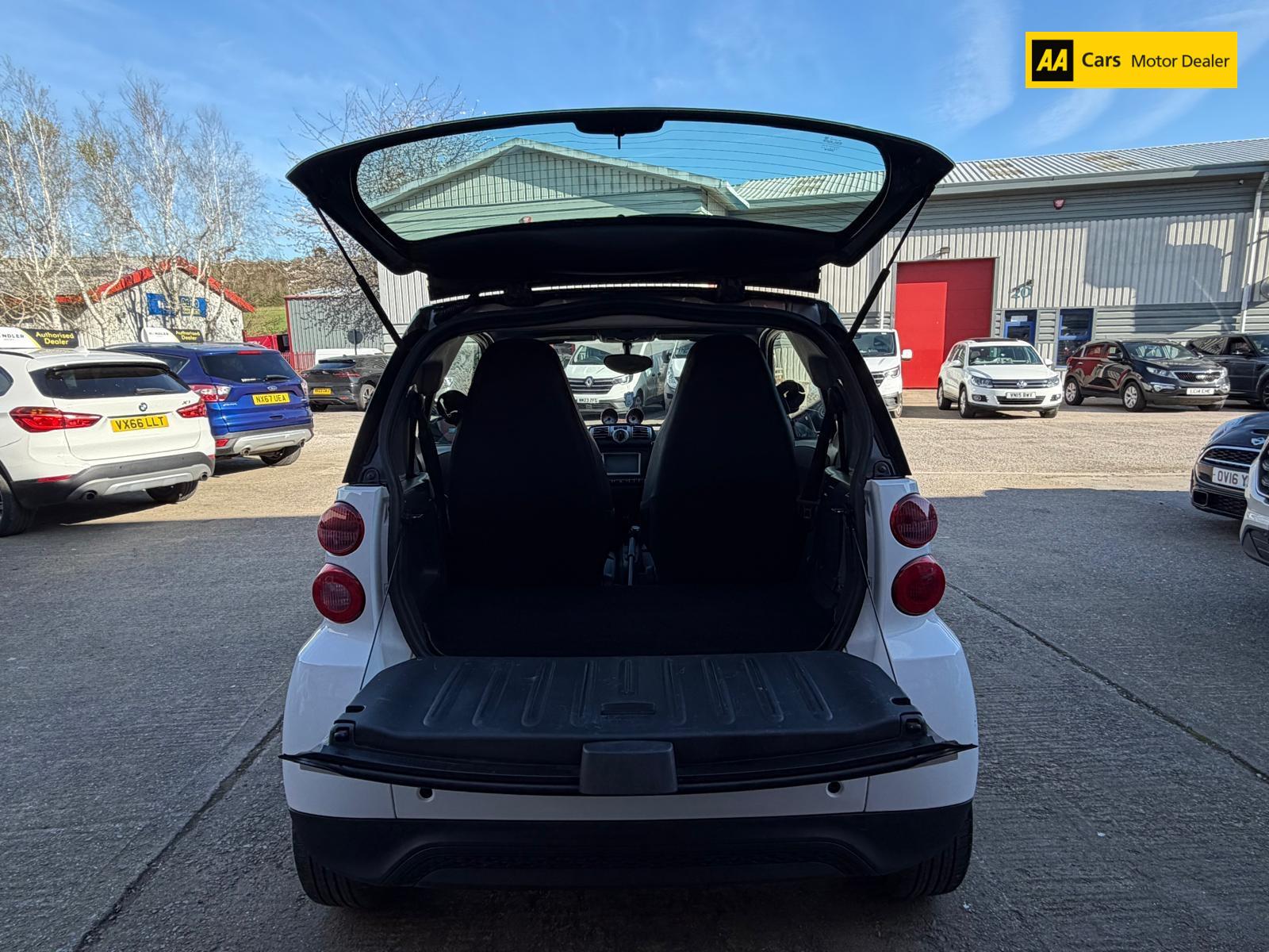 Smart fortwo 1.0 MHD Pure Coupe 2dr Petrol Auto Euro 4 (61 bhp)