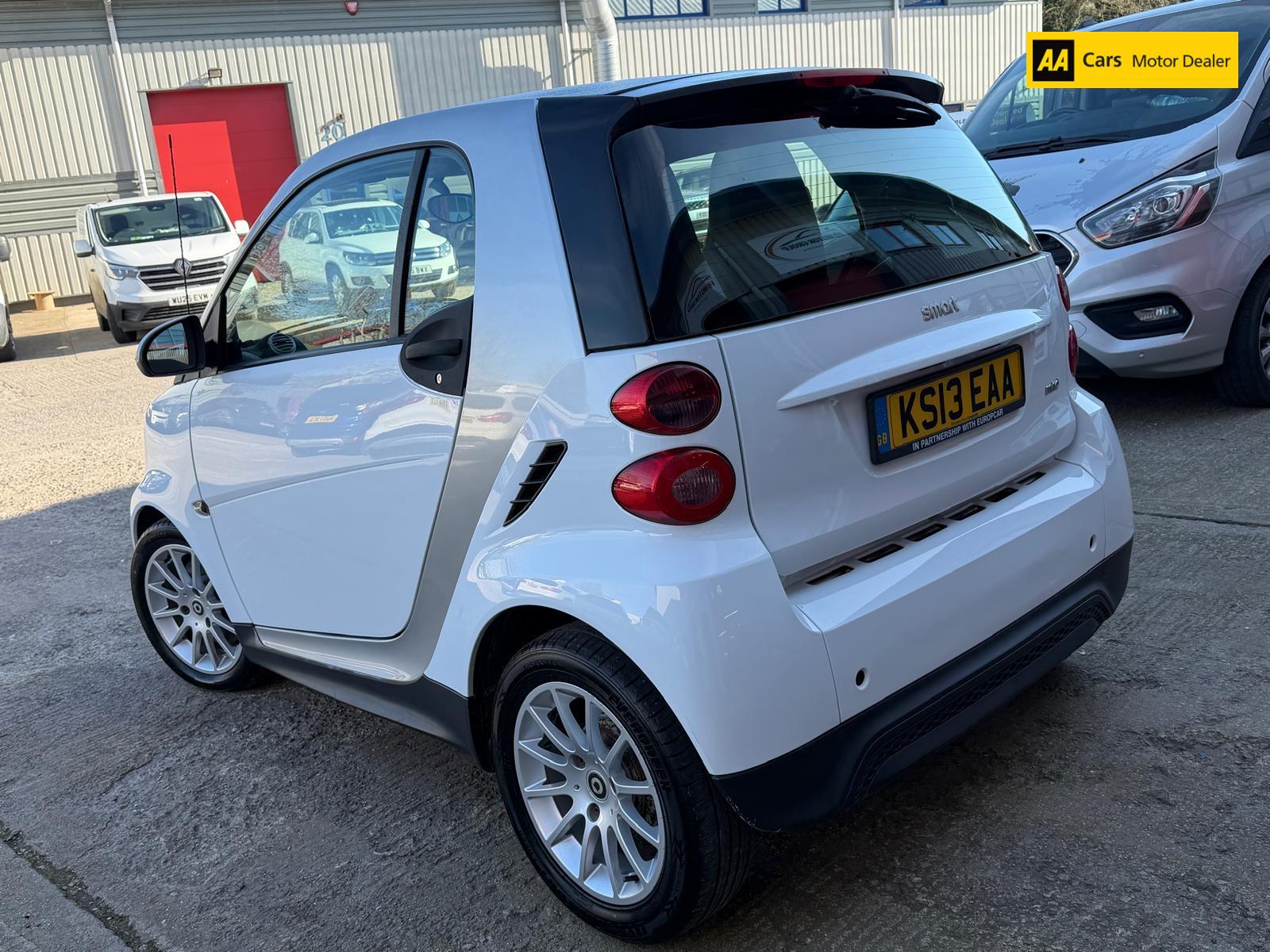 Smart fortwo 1.0 MHD Pure Coupe 2dr Petrol Auto Euro 4 (61 bhp)