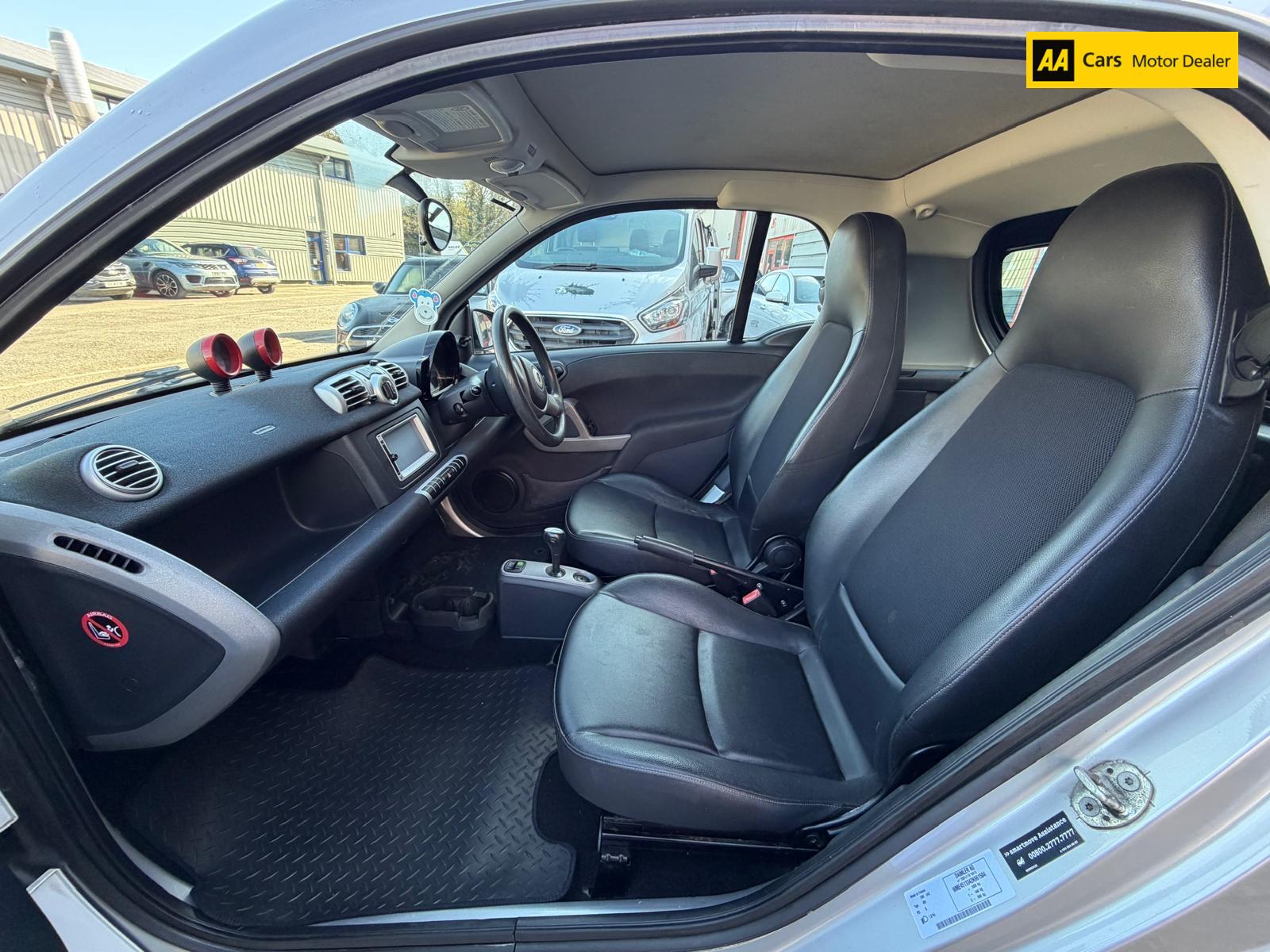 Smart fortwo 1.0 MHD Pure Coupe 2dr Petrol Auto Euro 4 (61 bhp)