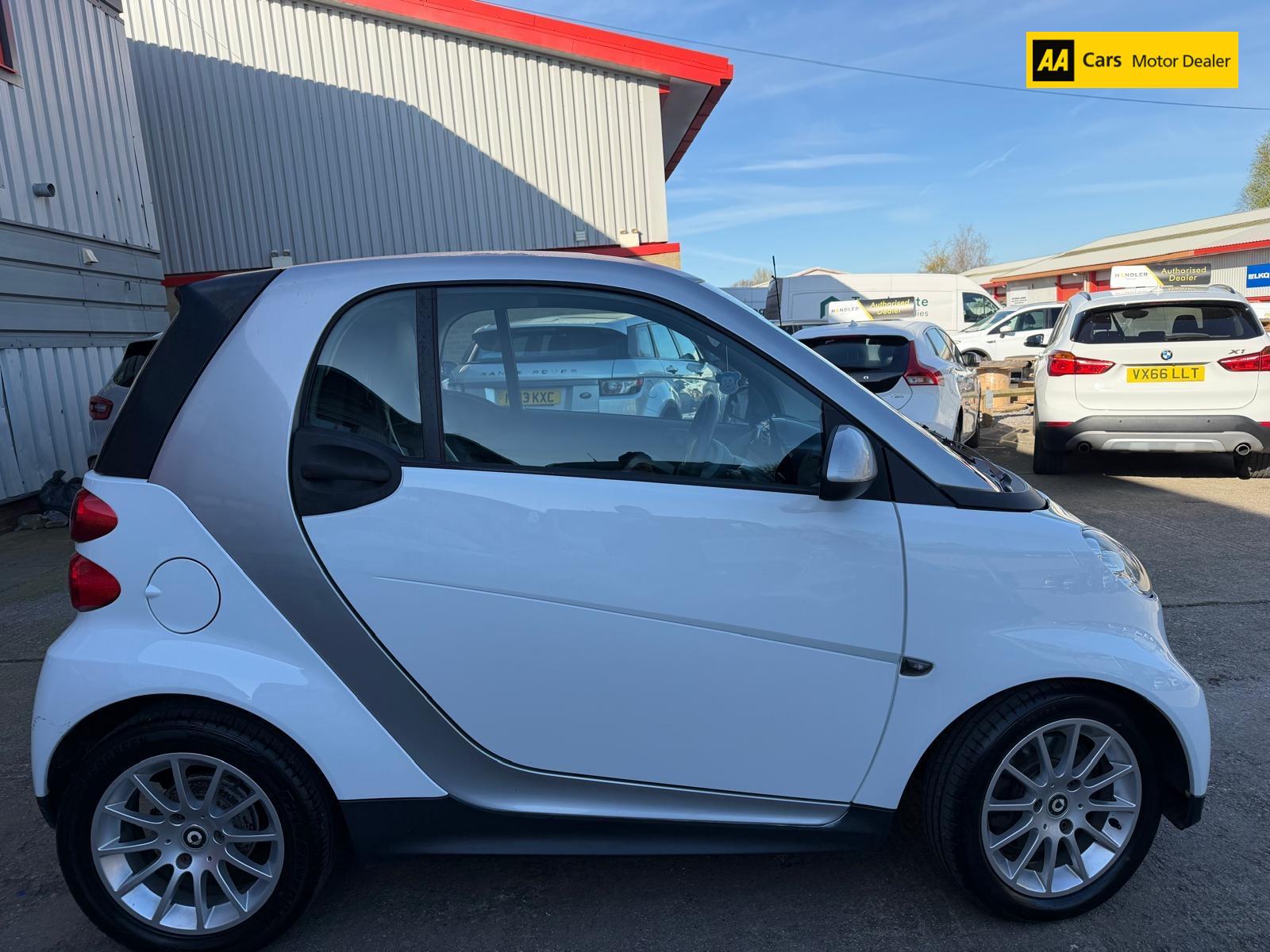 Smart fortwo 1.0 MHD Pure Coupe 2dr Petrol Auto Euro 4 (61 bhp)