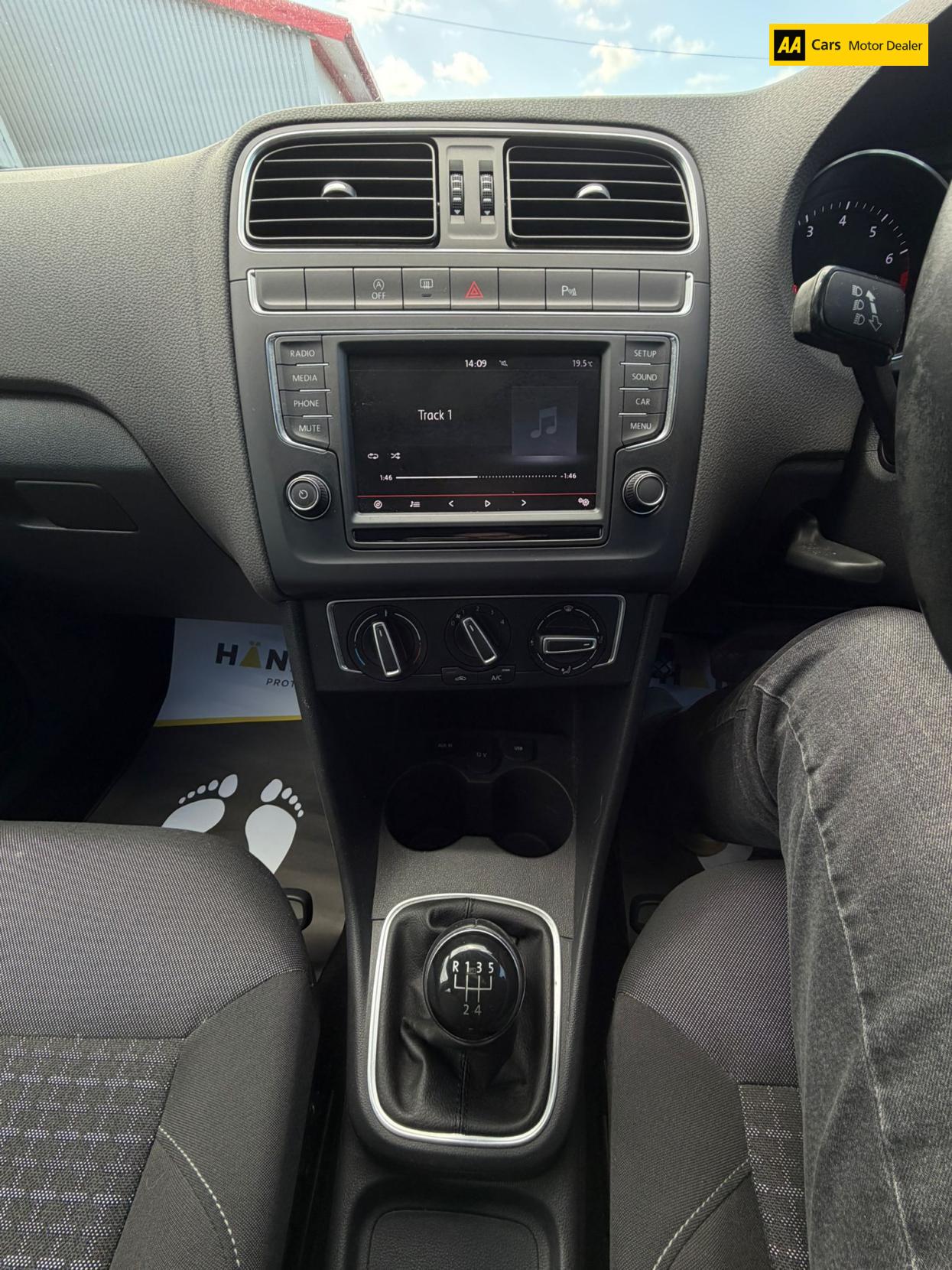 Volkswagen Polo 1.2 TSI BlueMotion Tech SE Hatchback 5dr Petrol Manual Euro 6 (s/s) (90 ps)