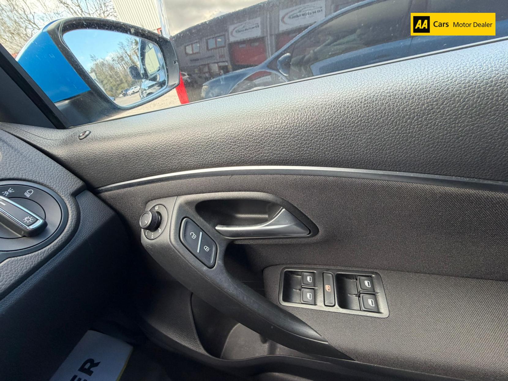 Volkswagen Polo 1.2 TSI BlueMotion Tech SE Hatchback 5dr Petrol Manual Euro 6 (s/s) (90 ps)