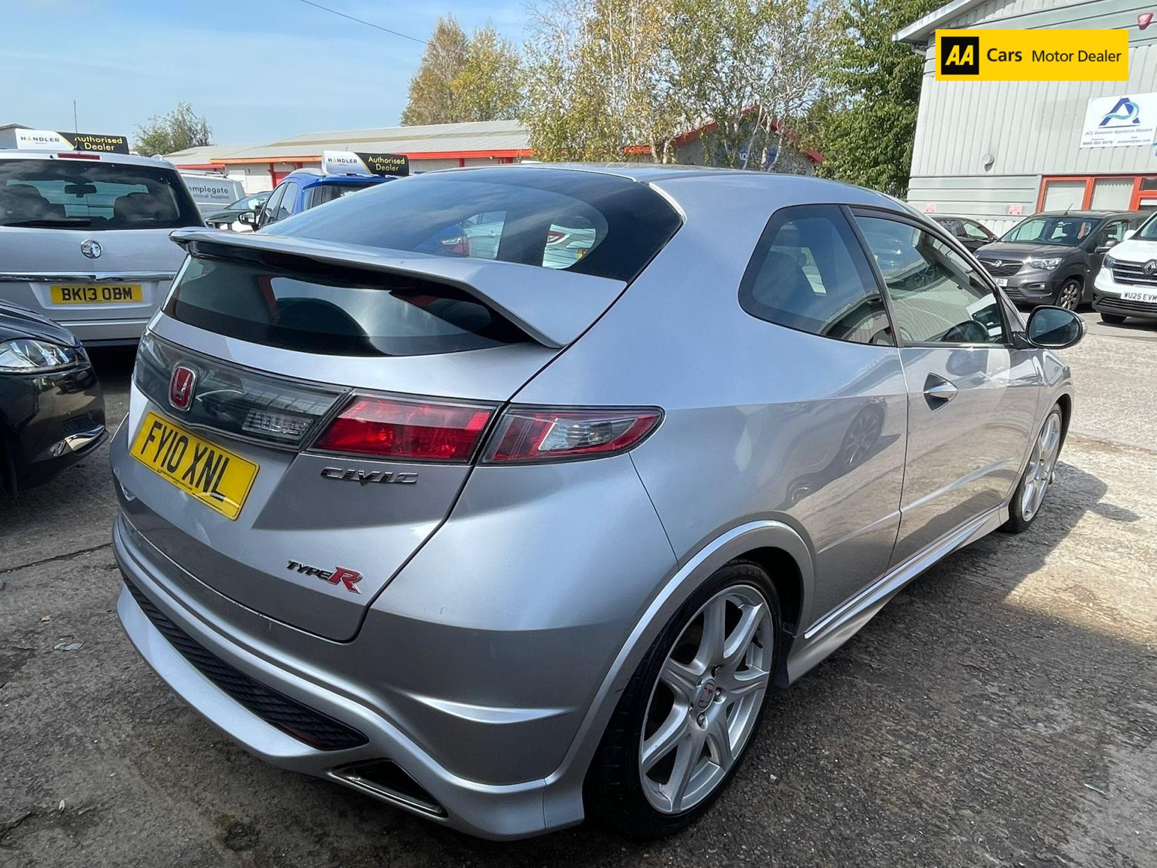 Honda Civic 2.0 i-VTEC Type R GT Hatchback 3dr Petrol Manual (215 g/km, 197 bhp)
