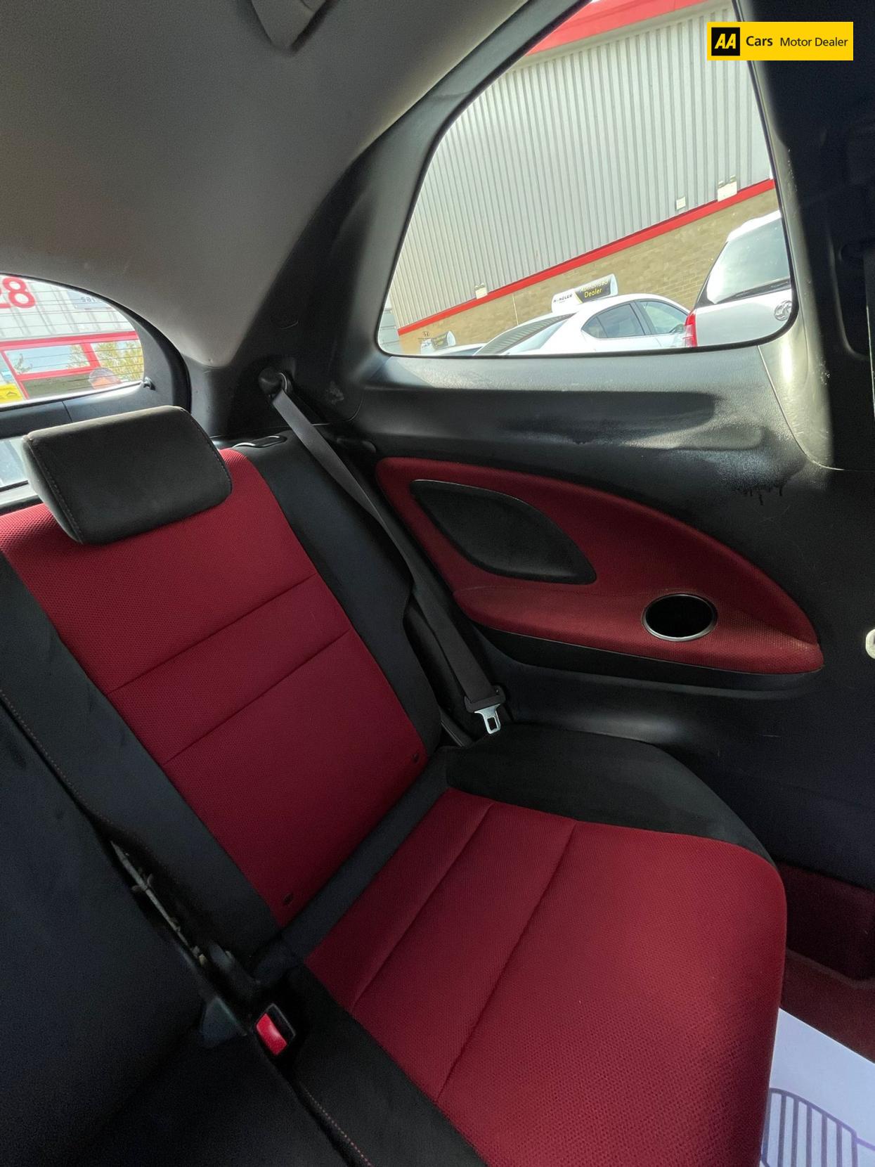 Honda Civic 2.0 i-VTEC Type R GT Hatchback 3dr Petrol Manual (215 g/km, 197 bhp)