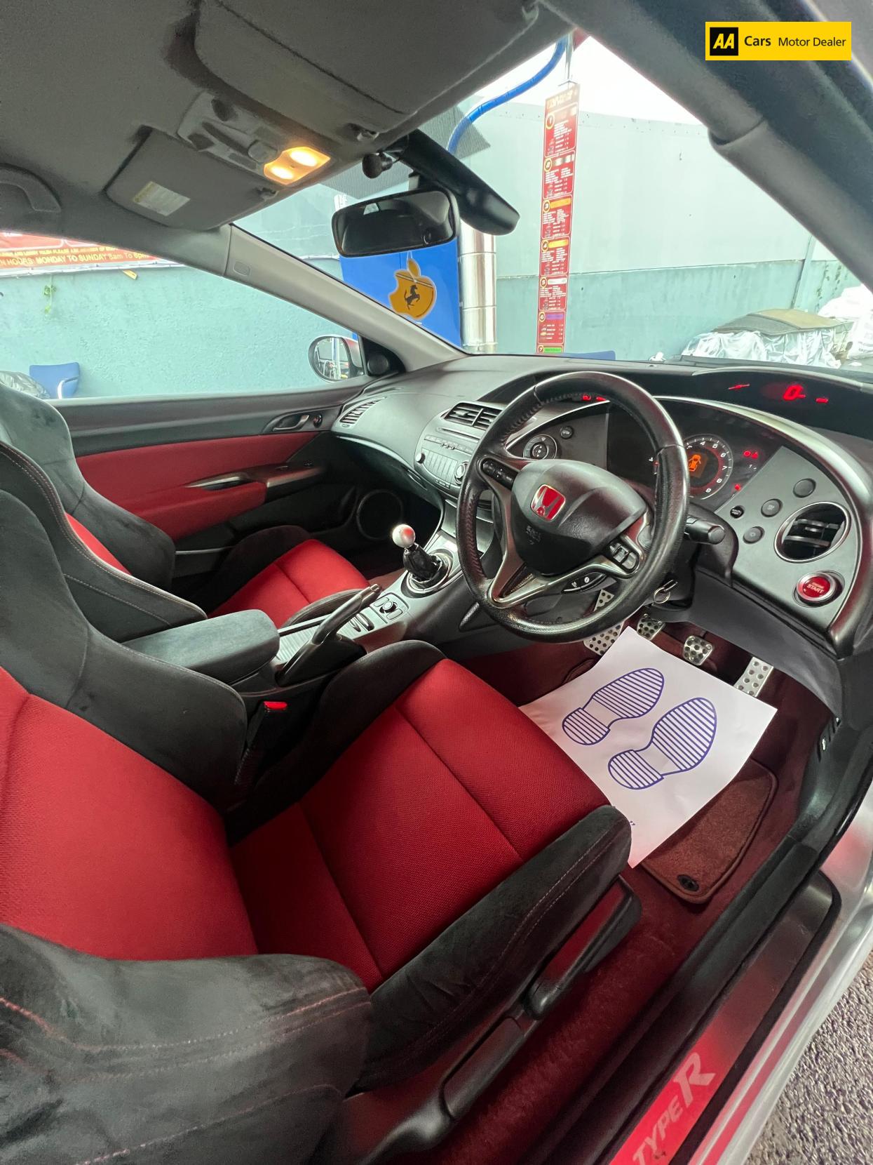 Honda Civic 2.0 i-VTEC Type R GT Hatchback 3dr Petrol Manual (215 g/km, 197 bhp)