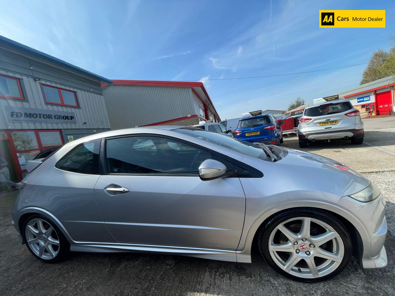 Honda Civic 2.0 i-VTEC Type R GT Hatchback 3dr Petrol Manual (215 g/km, 197 bhp)