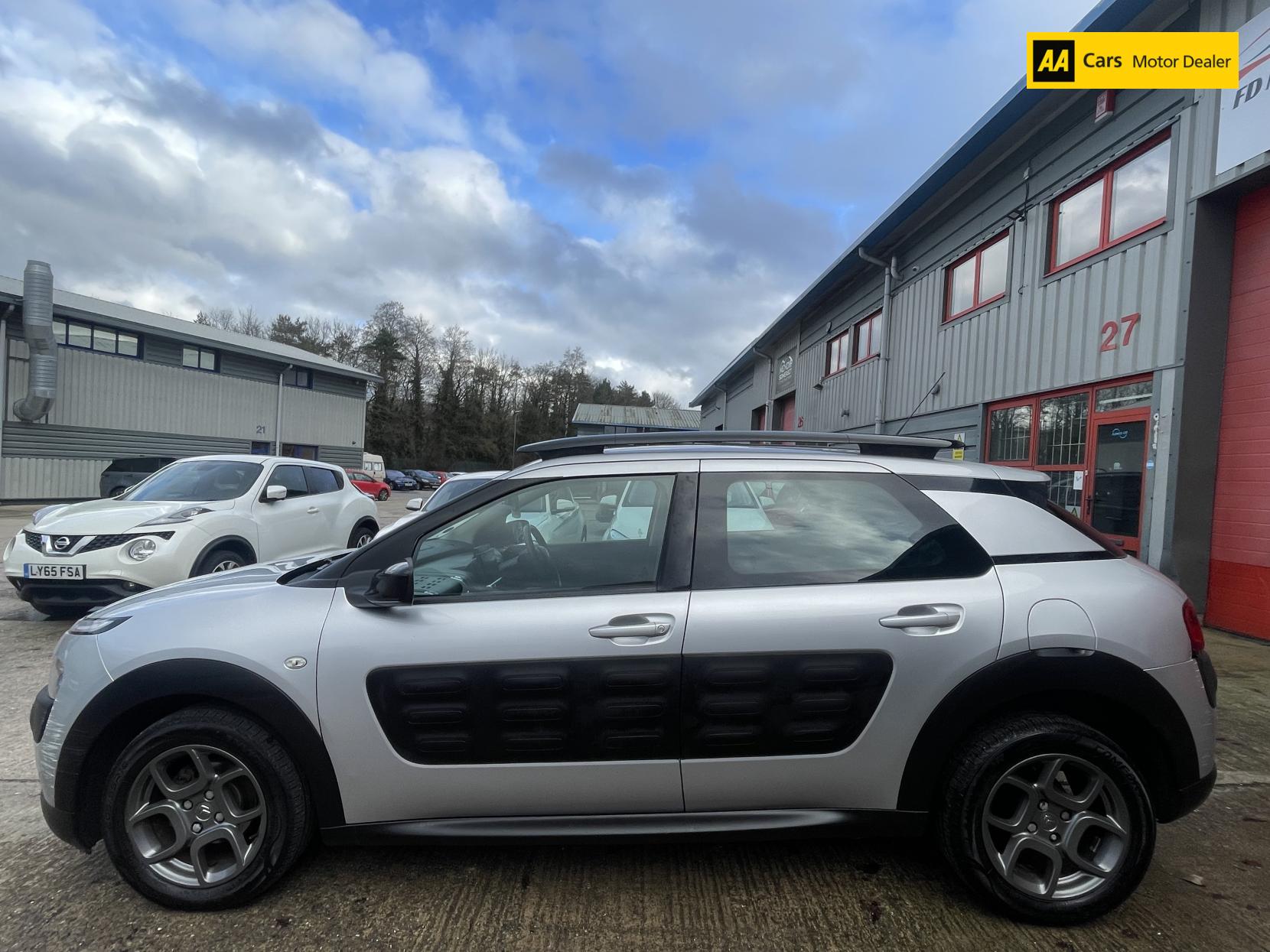 Citroen C4 Cactus 1.6 BlueHDi Feel Hatchback 5dr Diesel Manual Euro 6 (s/s) (100 ps)