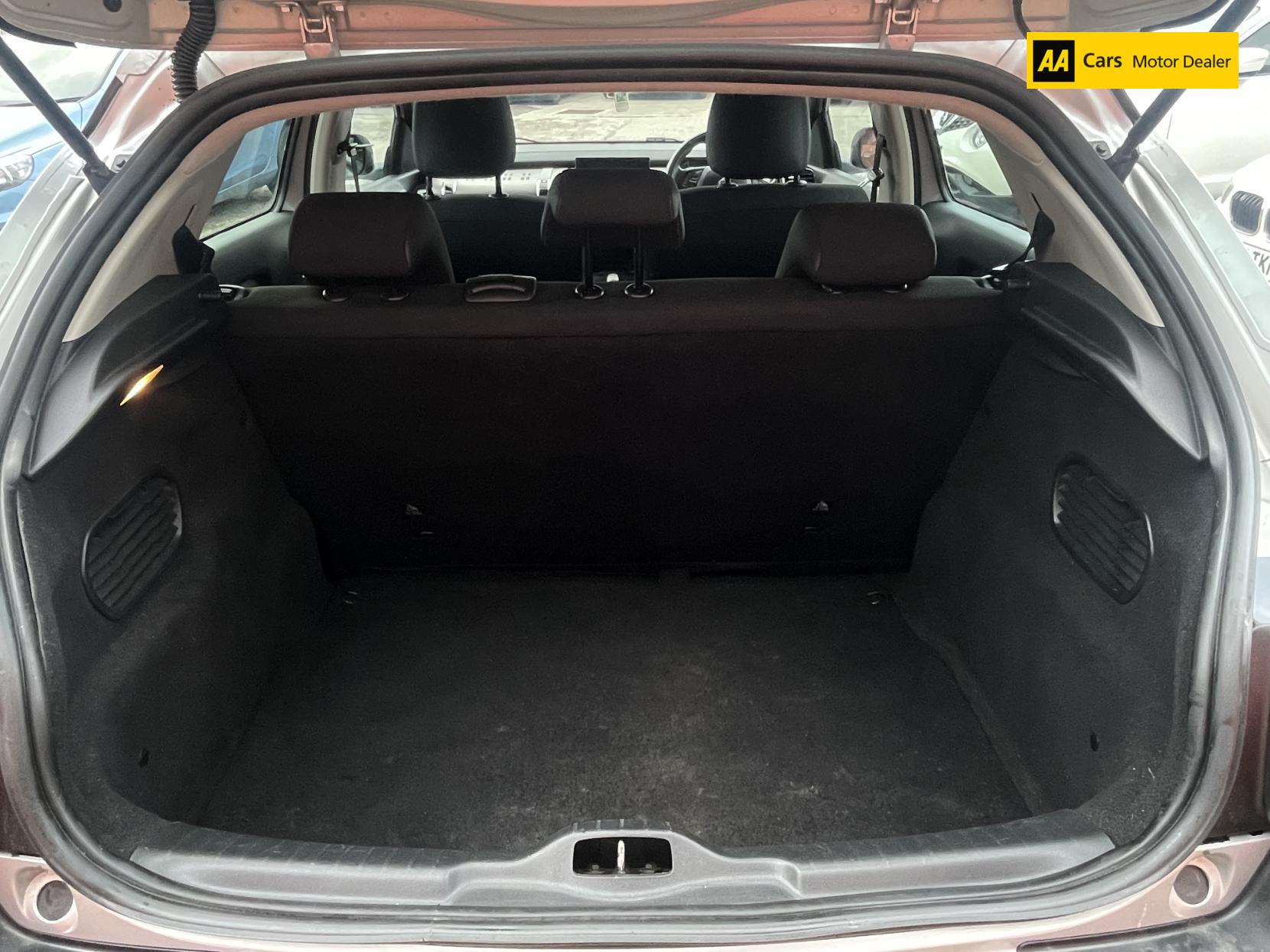 Citroen C4 Cactus 1.6 BlueHDi Feel Hatchback 5dr Diesel Manual Euro 6 (s/s) (100 ps)