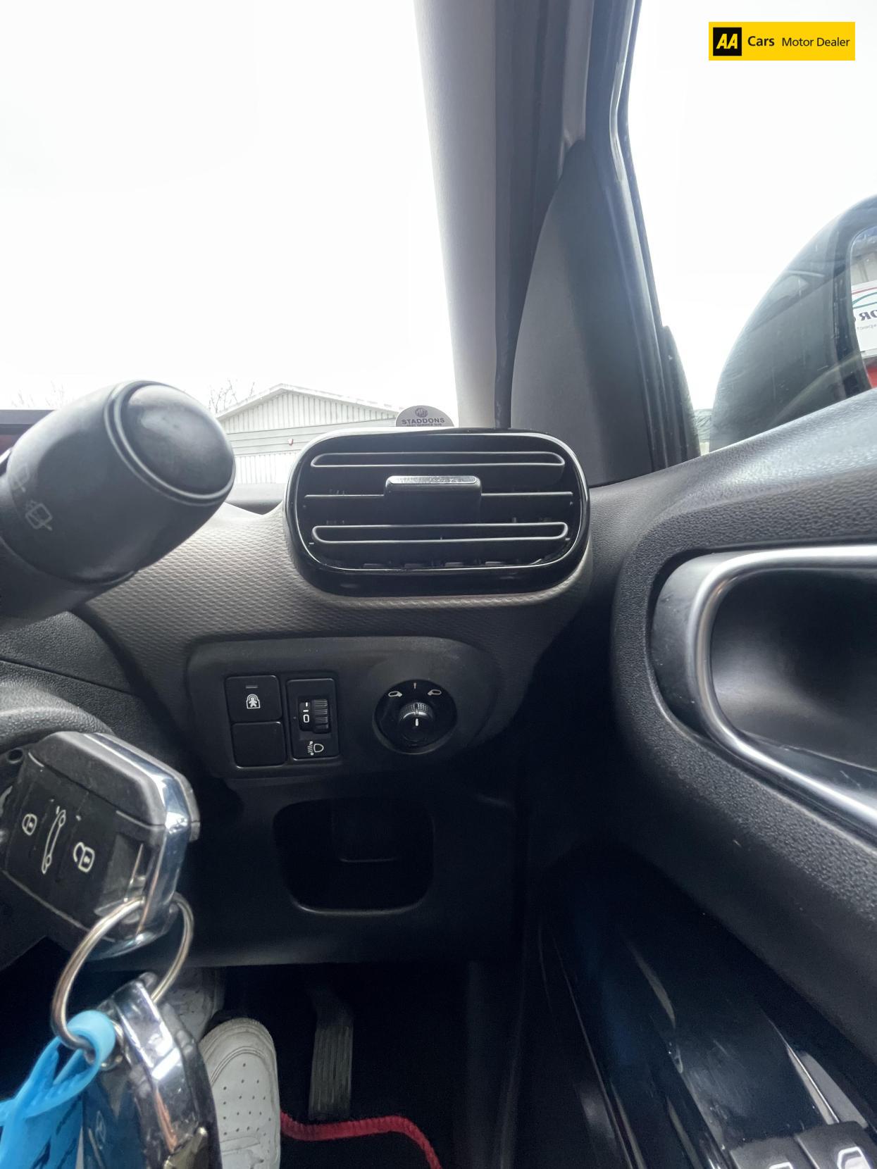 Citroen C4 Cactus 1.6 BlueHDi Feel Hatchback 5dr Diesel Manual Euro 6 (s/s) (100 ps)