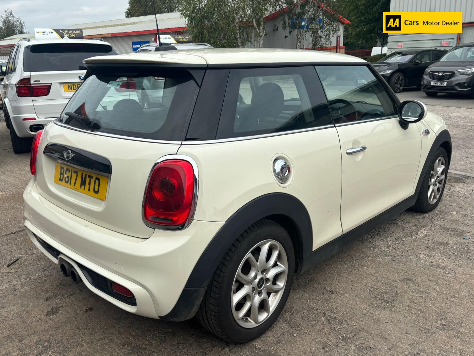 MINI Hatch 2.0 Cooper S Hatchback 3dr Petrol Auto Euro 6 (s/s) (192 ps)