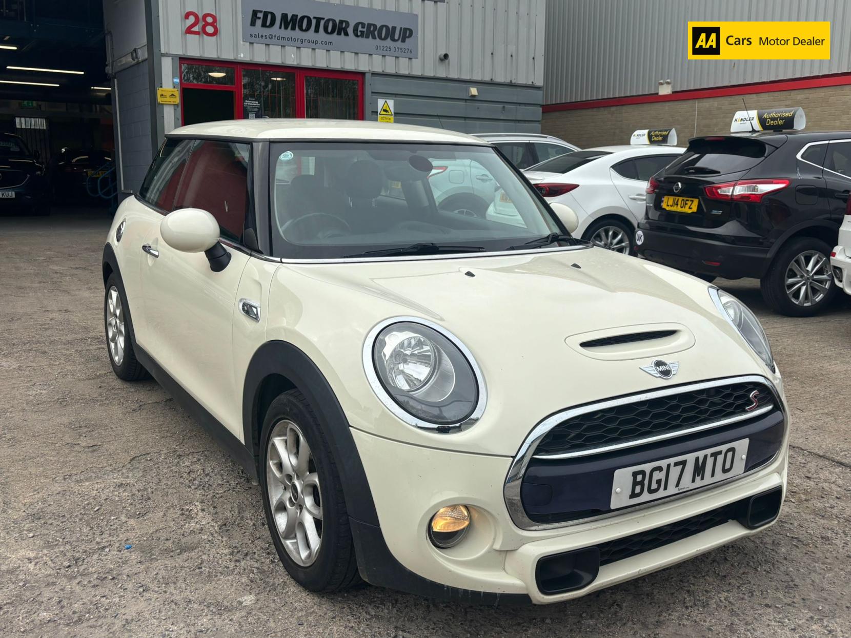 MINI Hatch 2.0 Cooper S Hatchback 3dr Petrol Auto Euro 6 (s/s) (192 ps)