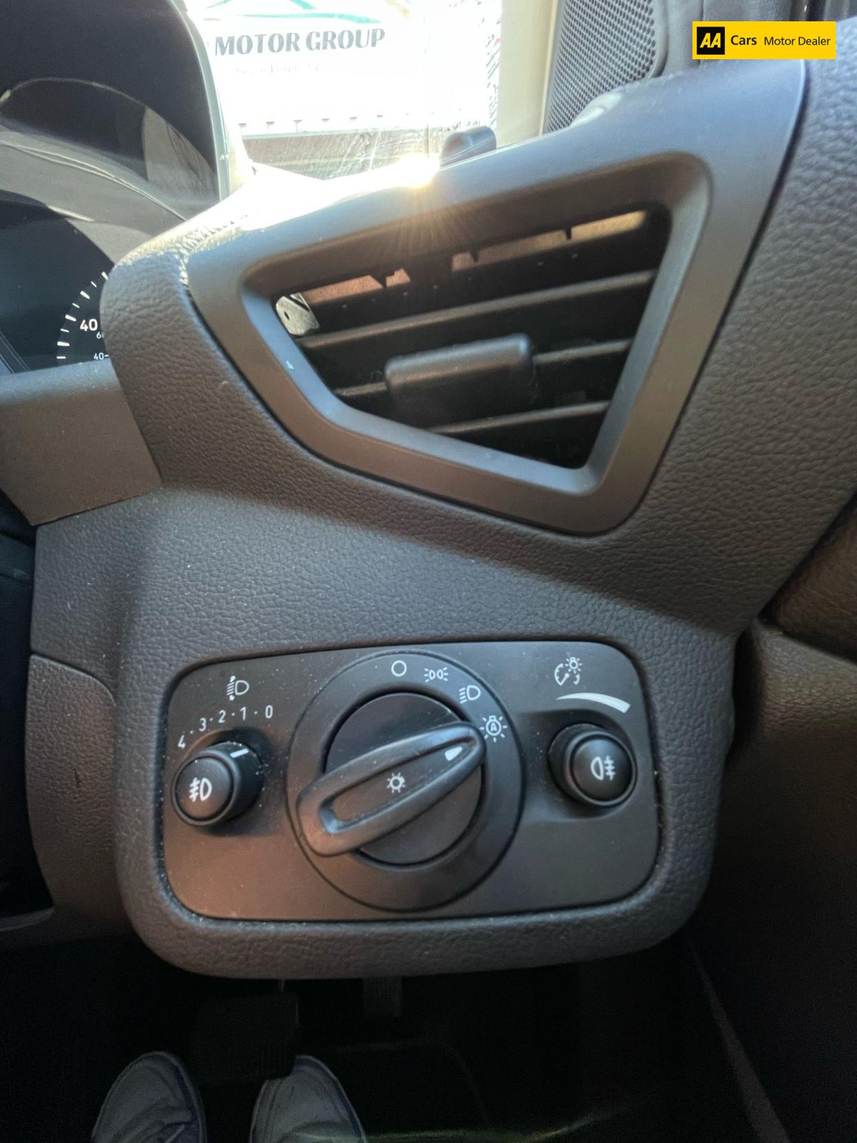 Ford Kuga 1.5 TDCi Titanium SUV 5dr Diesel Powershift Euro 6 (s/s) (120 ps)