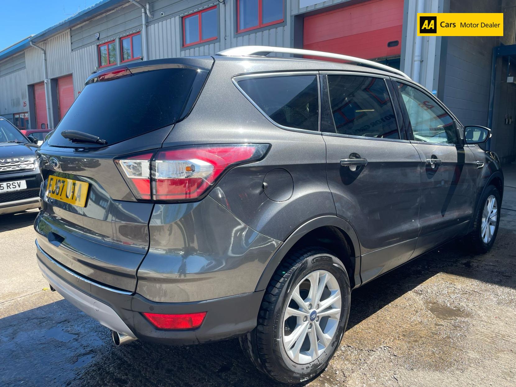 Ford Kuga 1.5 TDCi Titanium SUV 5dr Diesel Powershift Euro 6 (s/s) (120 ps)