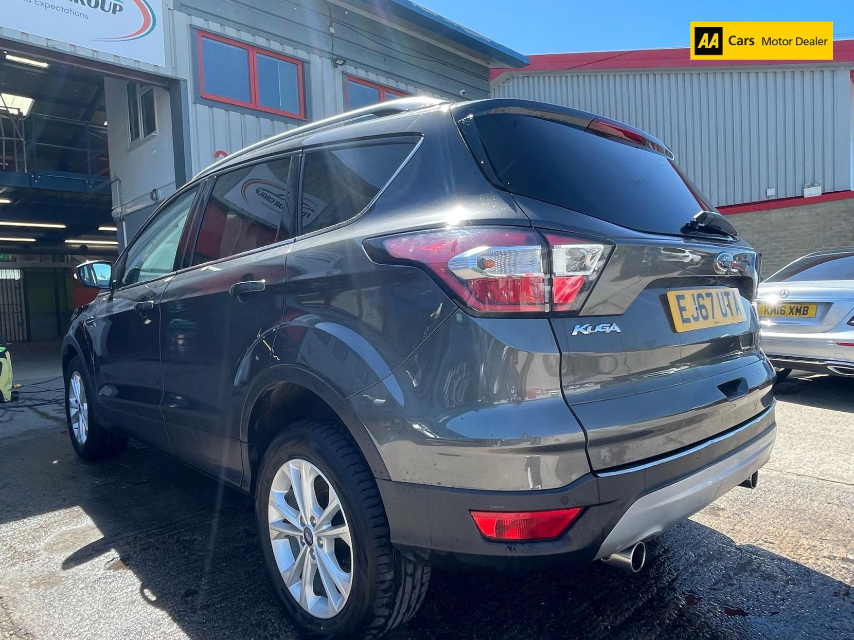 Ford Kuga 1.5 TDCi Titanium SUV 5dr Diesel Powershift Euro 6 (s/s) (120 ps)