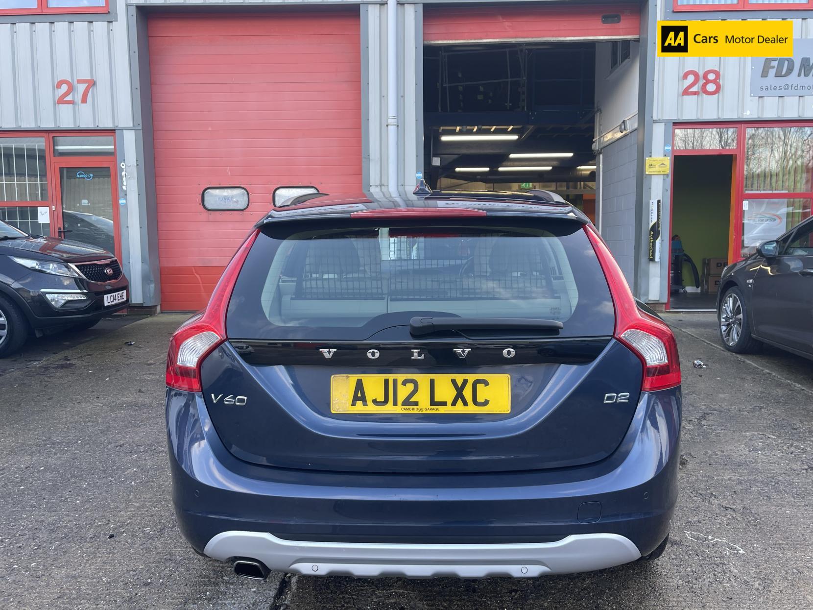 Volvo V60 1.6 D2 SE Nav Estate 5dr Diesel Powershift Euro 5 (s/s) (115 ps)