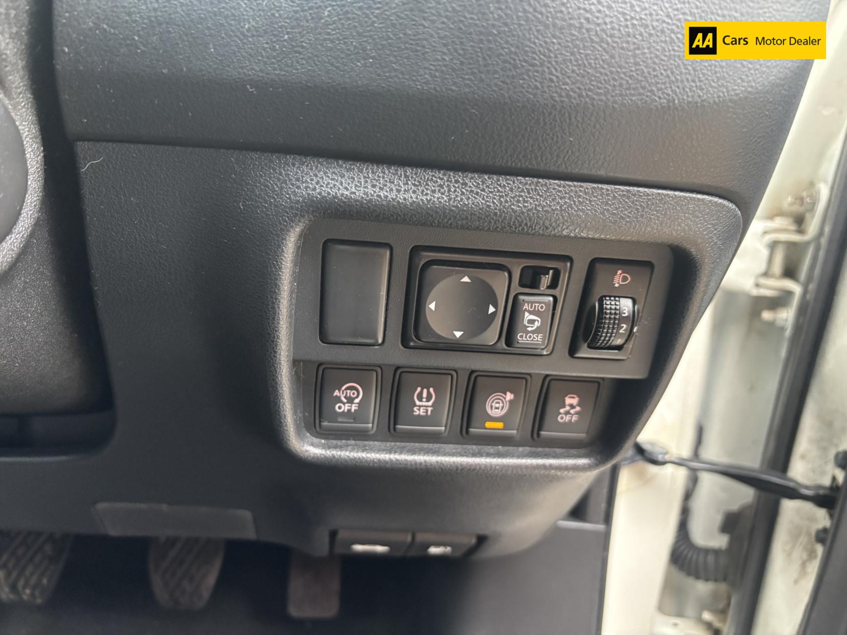 Nissan Juke 1.5 dCi Tekna SUV 5dr Diesel Manual Euro 6 (s/s) (110 ps)