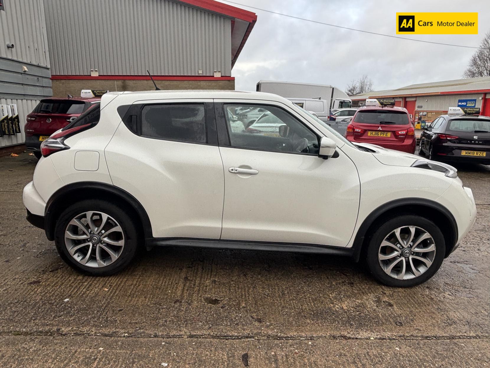 Nissan Juke 1.5 dCi Tekna SUV 5dr Diesel Manual Euro 6 (s/s) (110 ps)