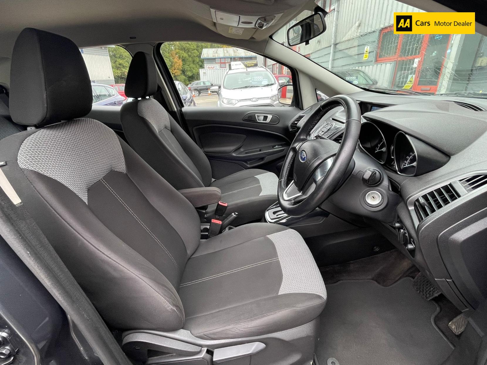 Ford EcoSport 1.5 Zetec SUV 5dr Petrol Powershift 2WD Euro 5 (112 ps)