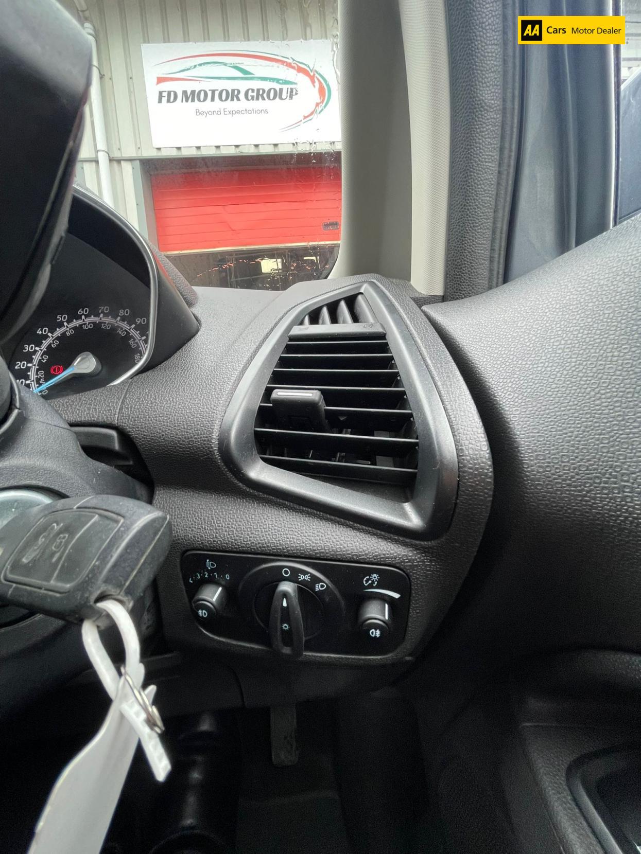 Ford EcoSport 1.5 Zetec SUV 5dr Petrol Powershift 2WD Euro 5 (112 ps)