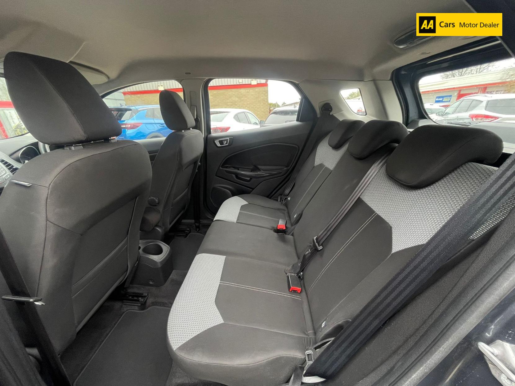 Ford EcoSport 1.5 Zetec SUV 5dr Petrol Powershift 2WD Euro 5 (112 ps)