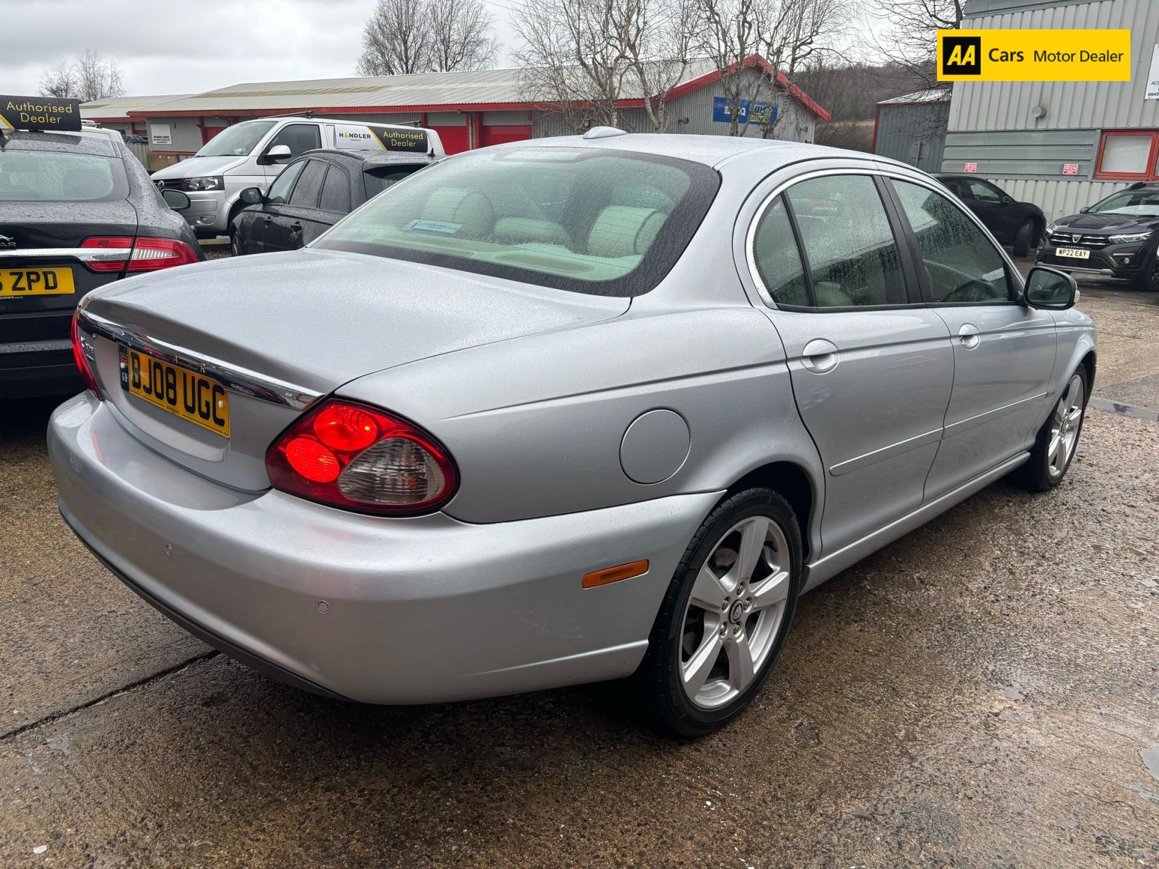 Jaguar X-Type 2.2D Sovereign Saloon 4dr Diesel Manual (159 g/km, 152 bhp)