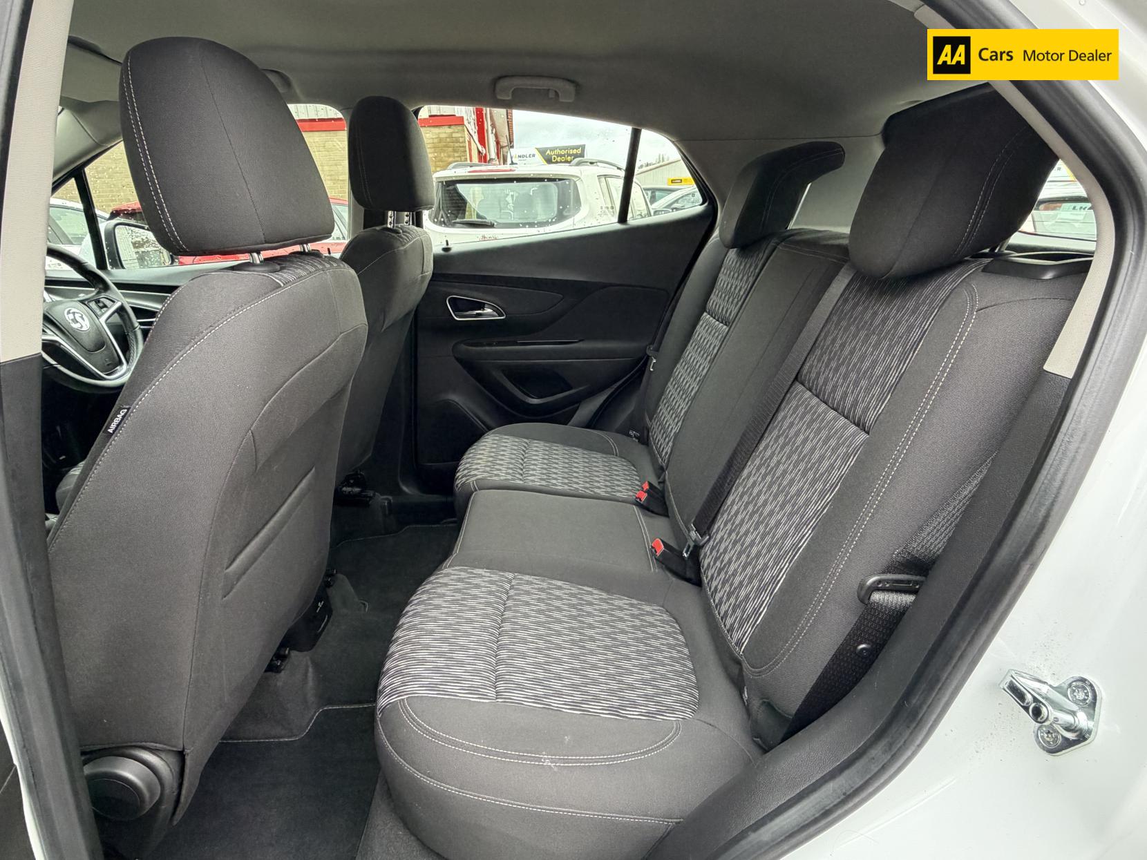 Vauxhall Mokka 1.6 CDTi Tech Line SUV 5dr Diesel Manual 2WD Euro 6 (s/s) (136 ps)