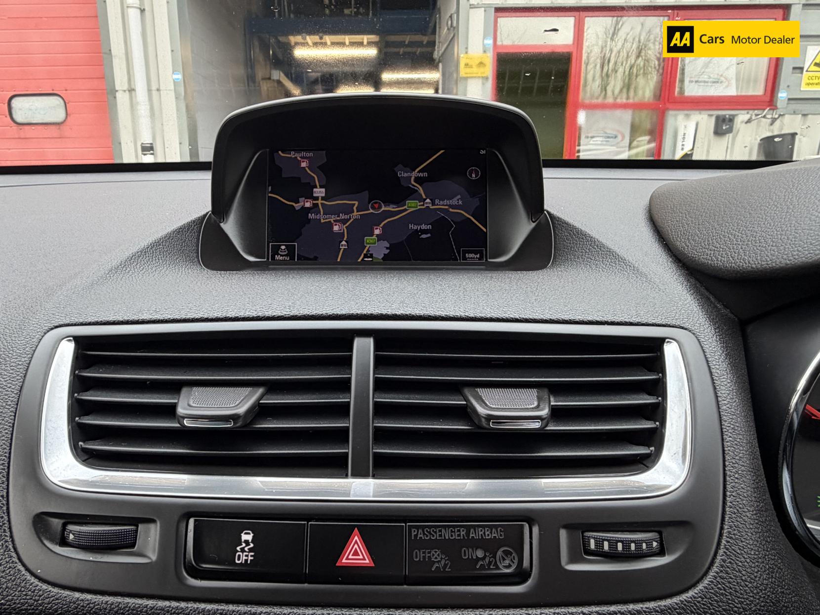 Vauxhall Mokka 1.6 CDTi Tech Line SUV 5dr Diesel Manual 2WD Euro 6 (s/s) (136 ps)