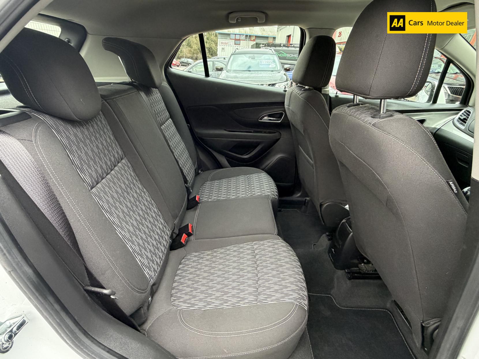 Vauxhall Mokka 1.6 CDTi Tech Line SUV 5dr Diesel Manual 2WD Euro 6 (s/s) (136 ps)