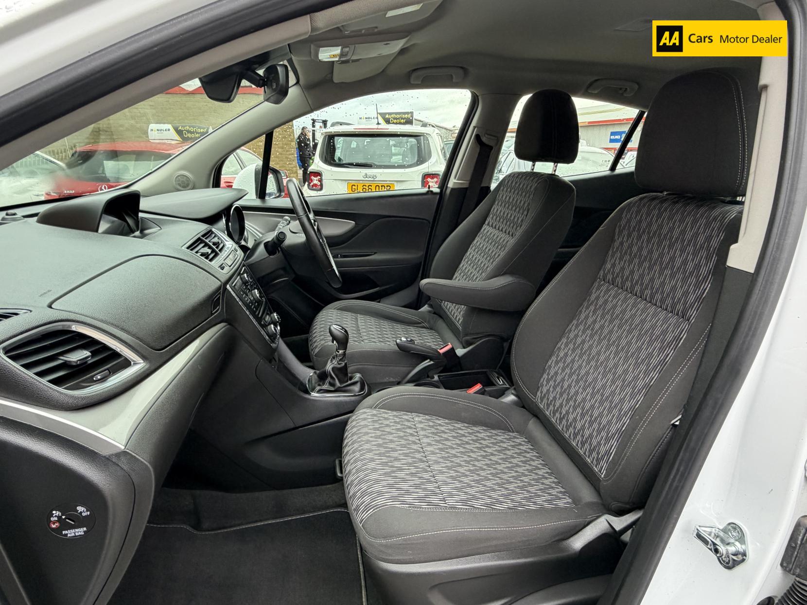 Vauxhall Mokka 1.6 CDTi Tech Line SUV 5dr Diesel Manual 2WD Euro 6 (s/s) (136 ps)