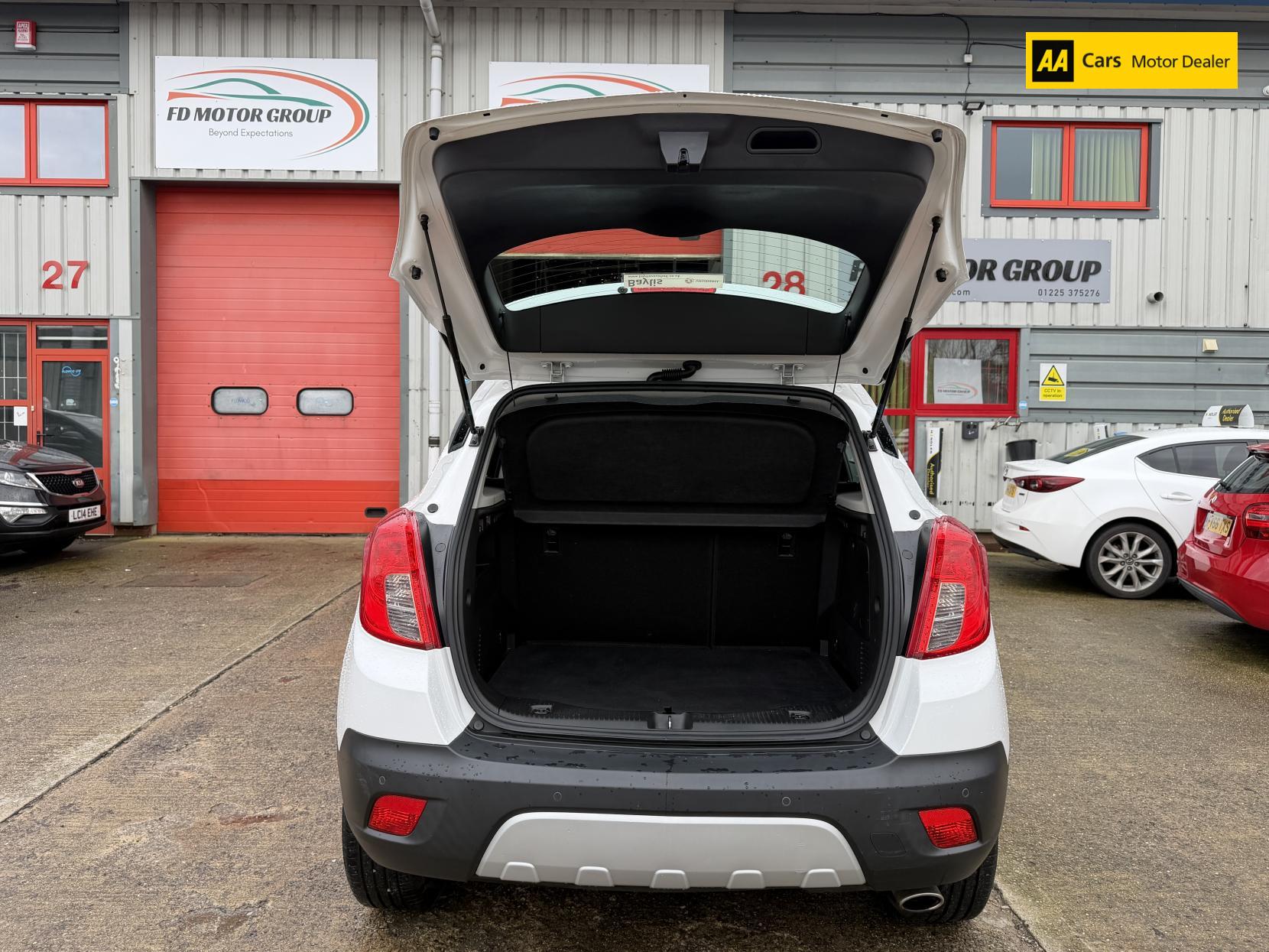 Vauxhall Mokka 1.6 CDTi Tech Line SUV 5dr Diesel Manual 2WD Euro 6 (s/s) (136 ps)