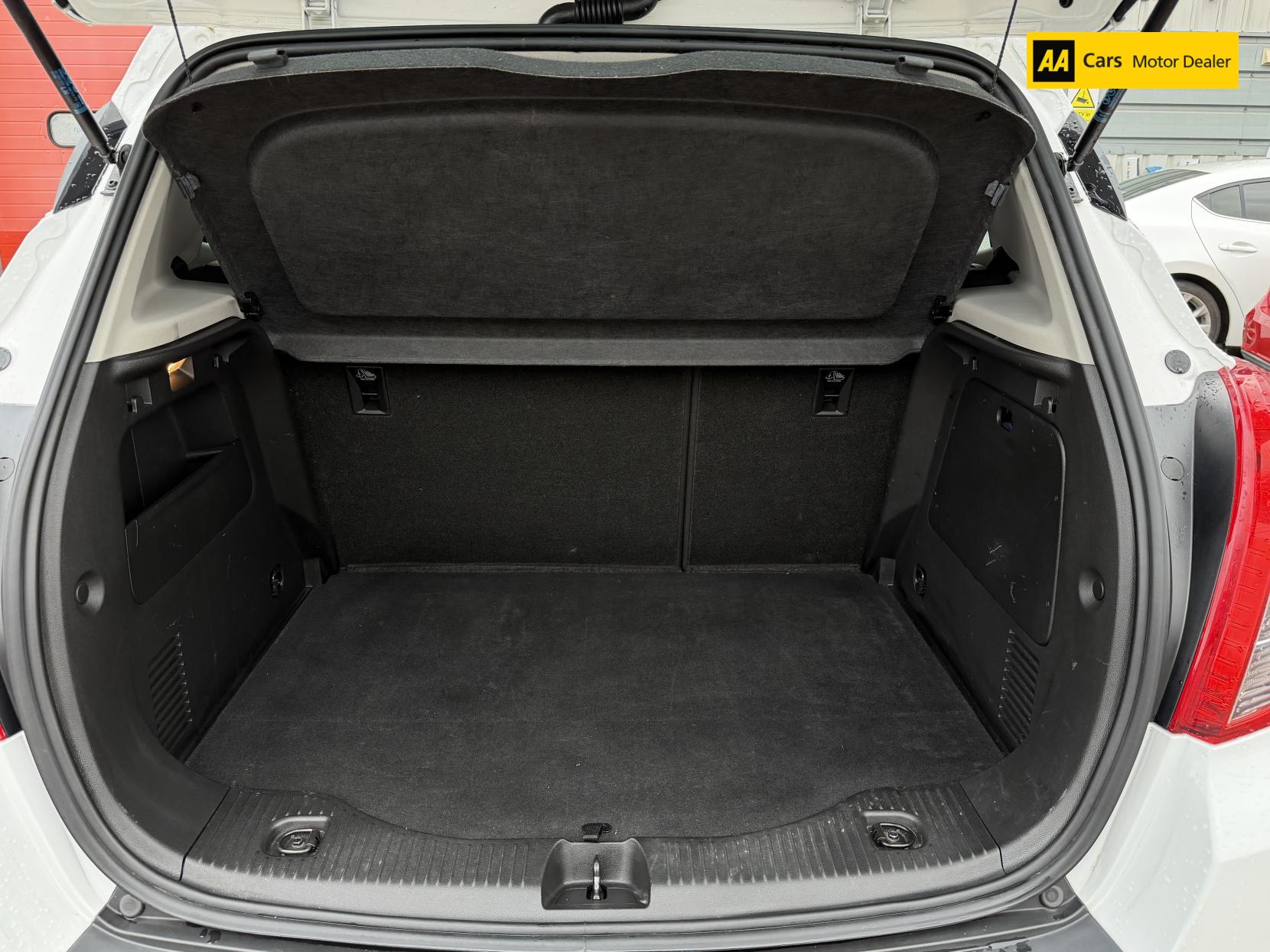 Vauxhall Mokka 1.6 CDTi Tech Line SUV 5dr Diesel Manual 2WD Euro 6 (s/s) (136 ps)