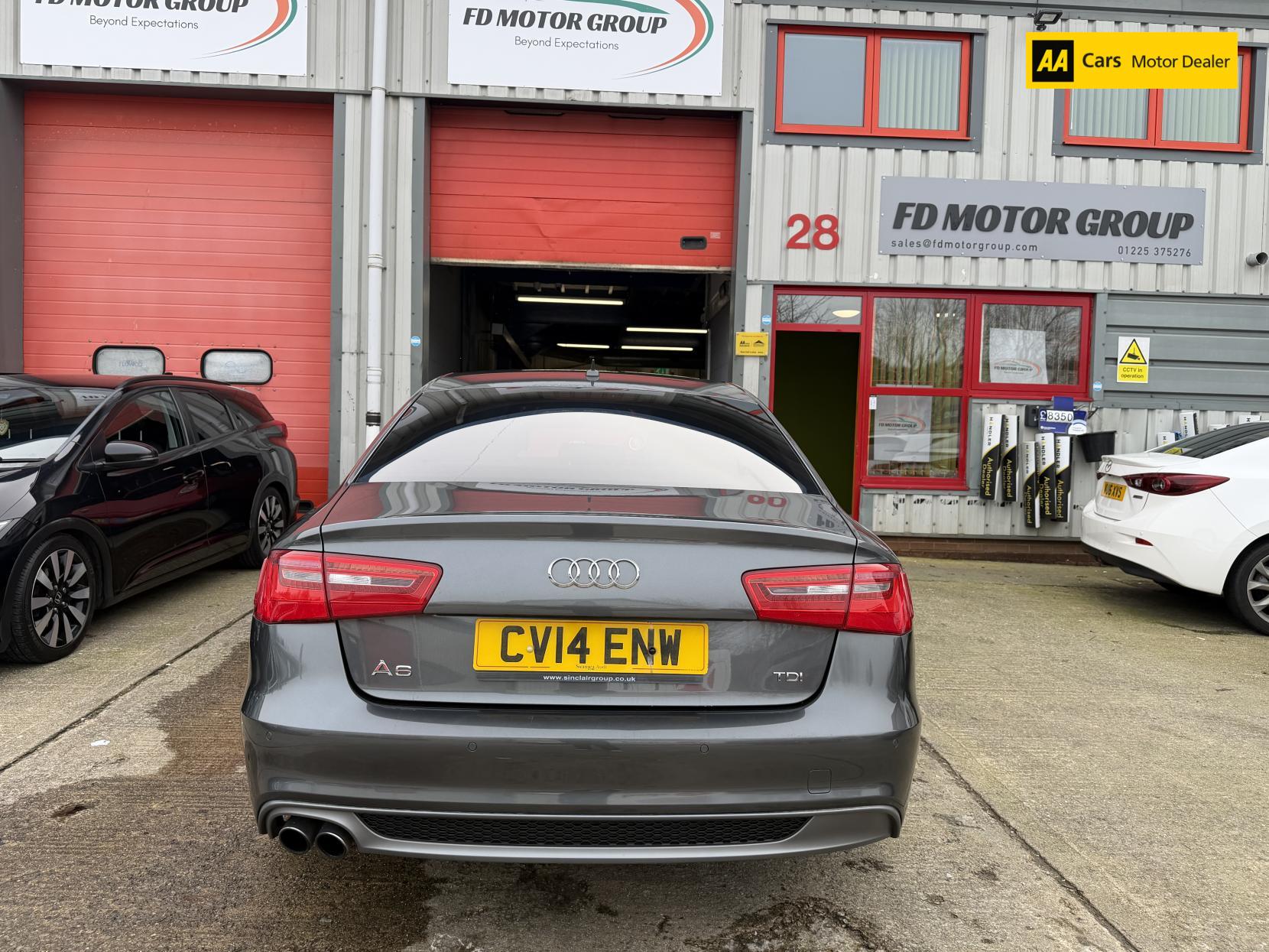 Audi A6 Saloon 2.0 TDI Black Edition Saloon 4dr Diesel Multitronic Euro 5 (s/s) (177 ps)