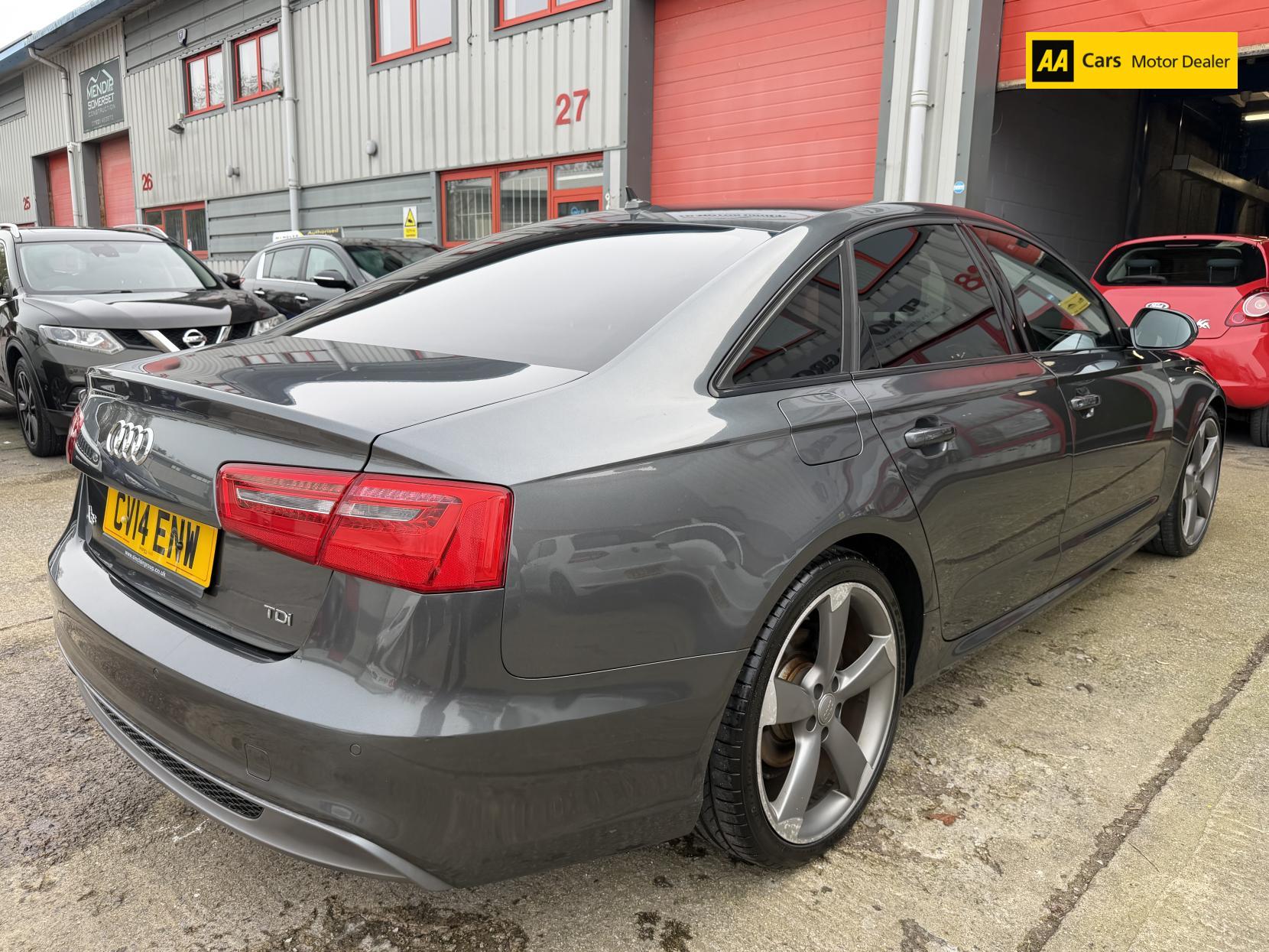 Audi A6 Saloon 2.0 TDI Black Edition Saloon 4dr Diesel Multitronic Euro 5 (s/s) (177 ps)