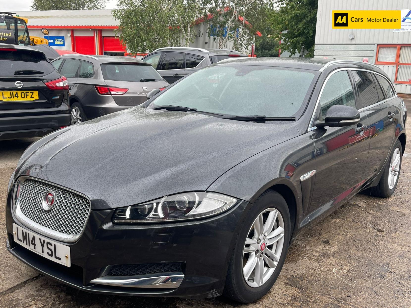 Jaguar XF 2.2d Luxury Sportbrake 5dr Diesel Auto Euro 5 (s/s) (163 ps)