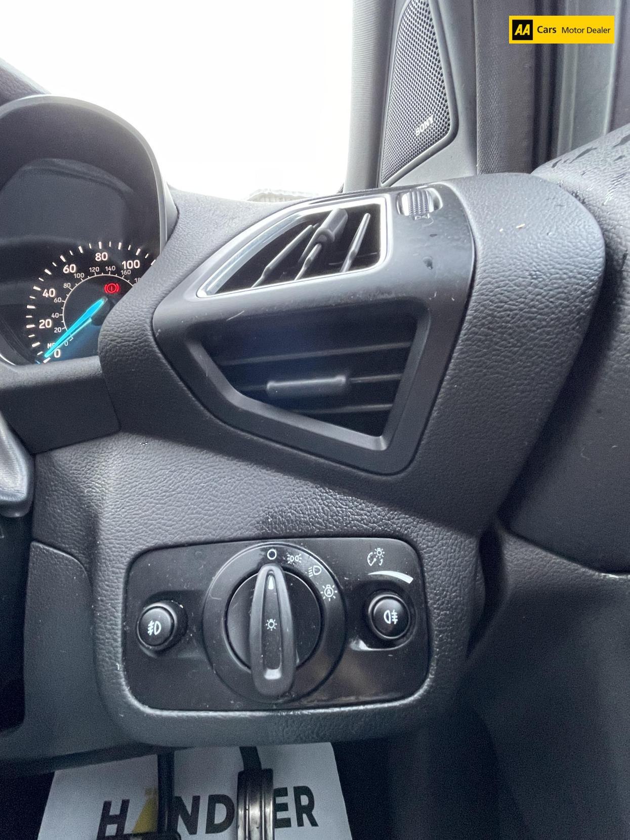 Ford Kuga 1.5 TDCi ST-Line SUV 5dr Diesel Powershift Euro 6 (s/s) (120 ps)