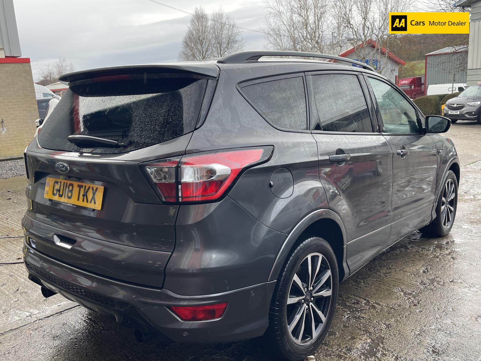 Ford Kuga 1.5 TDCi ST-Line SUV 5dr Diesel Powershift Euro 6 (s/s) (120 ps)