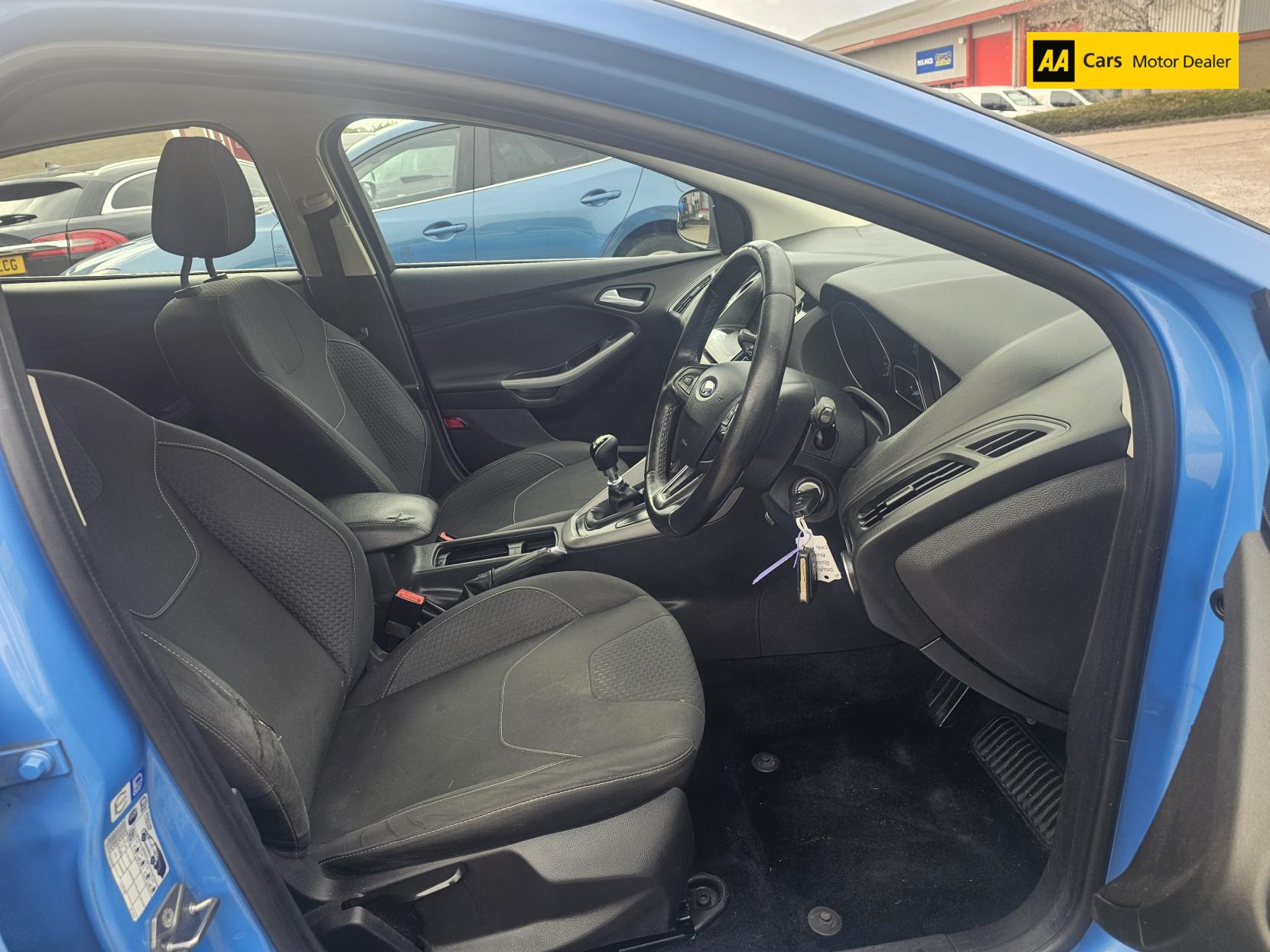 Ford Focus 1.5 TDCi Zetec Hatchback 5dr Diesel Manual Euro 6 (s/s) (120 ps)