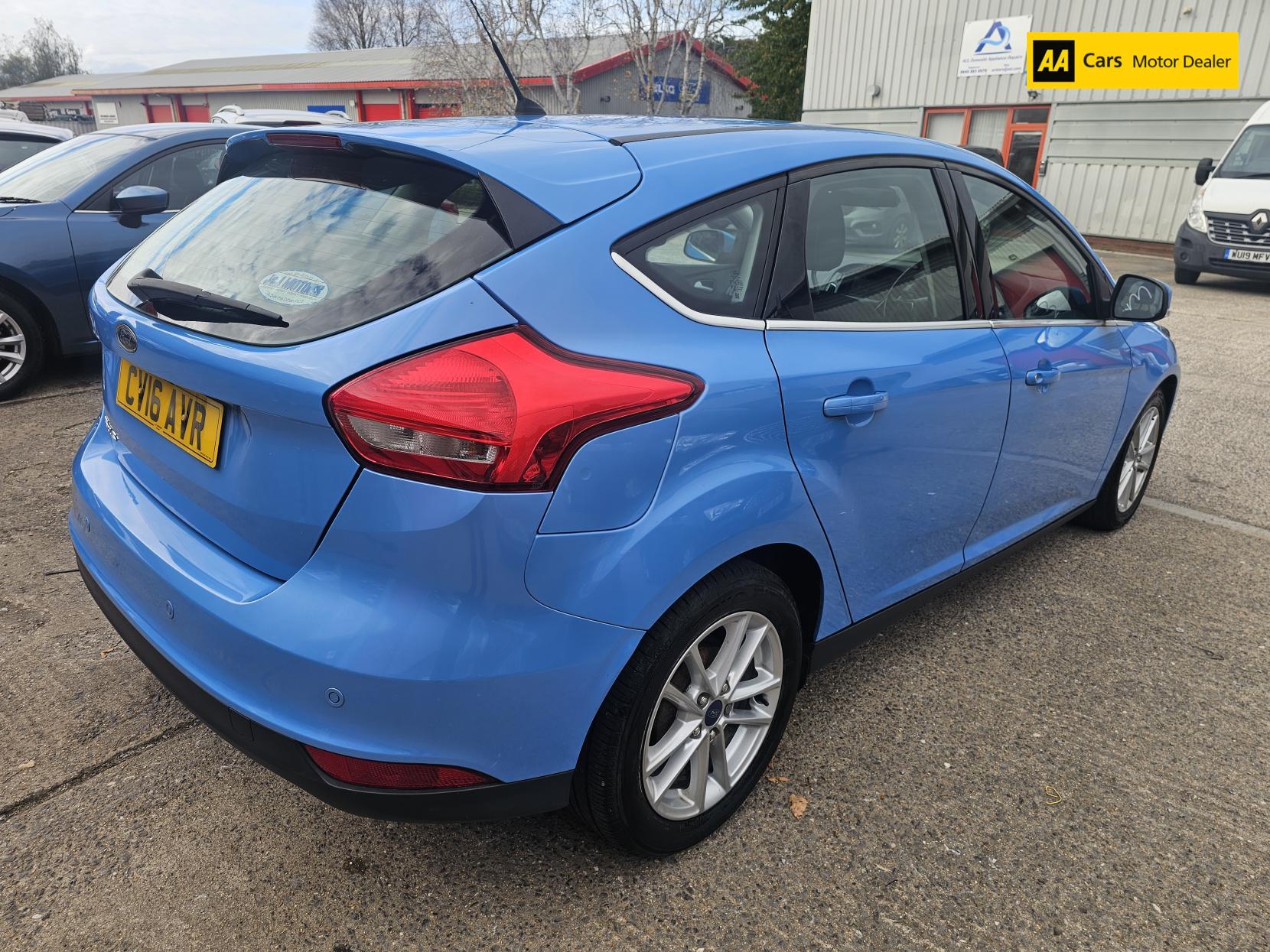 Ford Focus 1.5 TDCi Zetec Hatchback 5dr Diesel Manual Euro 6 (s/s) (120 ps)