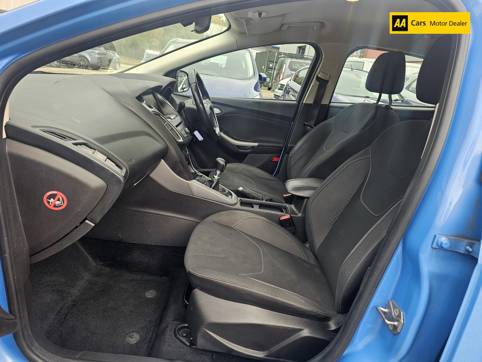 Ford Focus 1.5 TDCi Zetec Hatchback 5dr Diesel Manual Euro 6 (s/s) (120 ps)