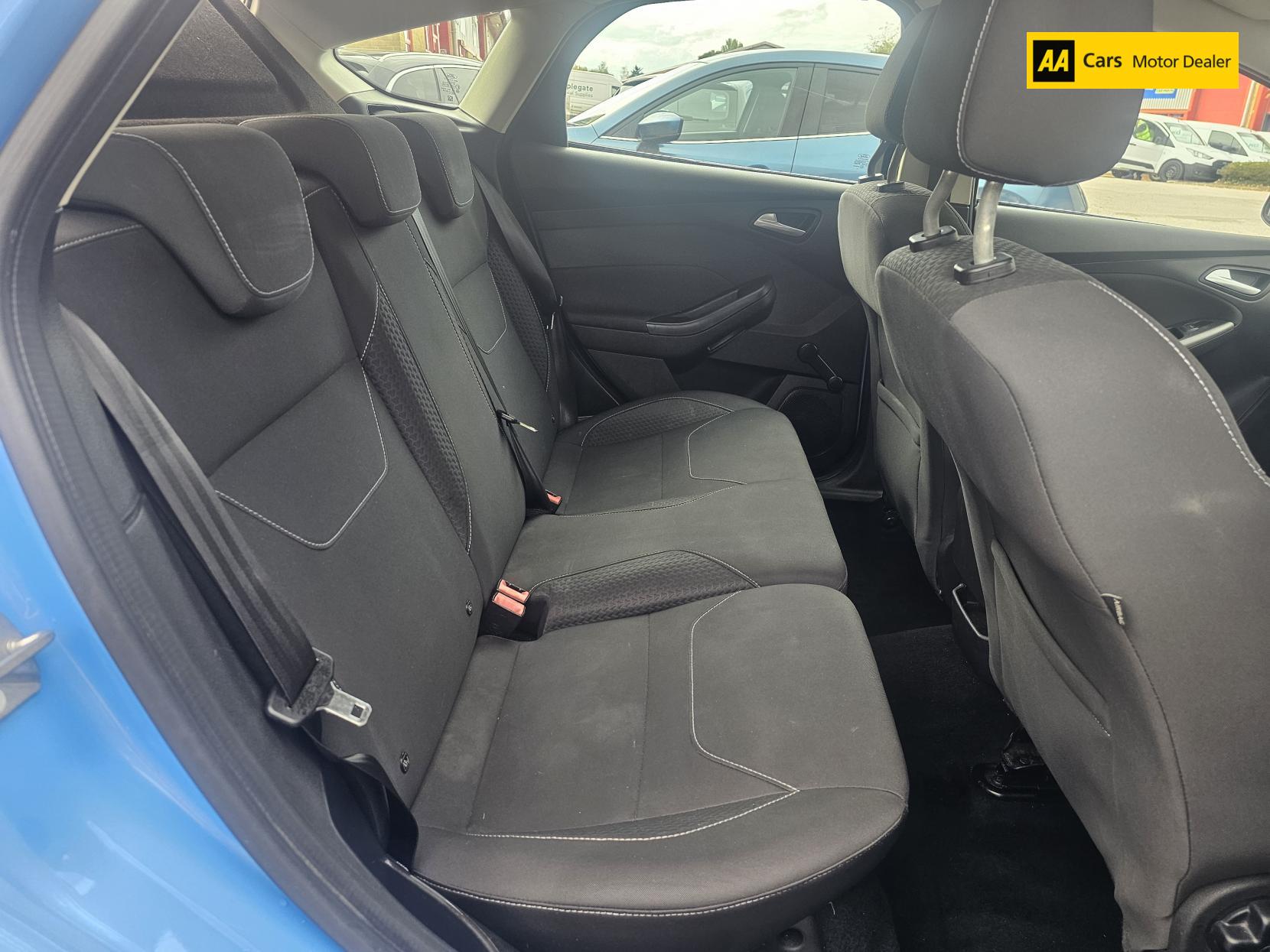 Ford Focus 1.5 TDCi Zetec Hatchback 5dr Diesel Manual Euro 6 (s/s) (120 ps)