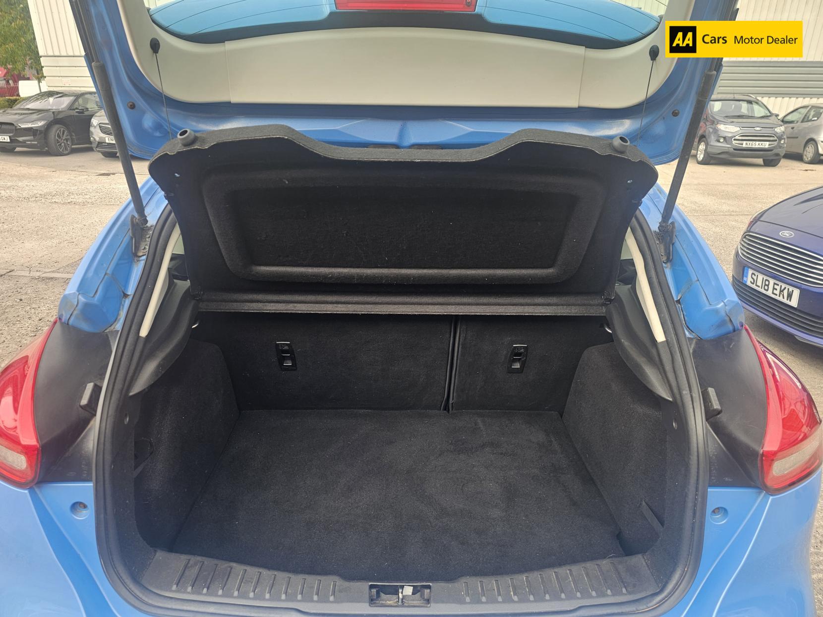 Ford Focus 1.5 TDCi Zetec Hatchback 5dr Diesel Manual Euro 6 (s/s) (120 ps)