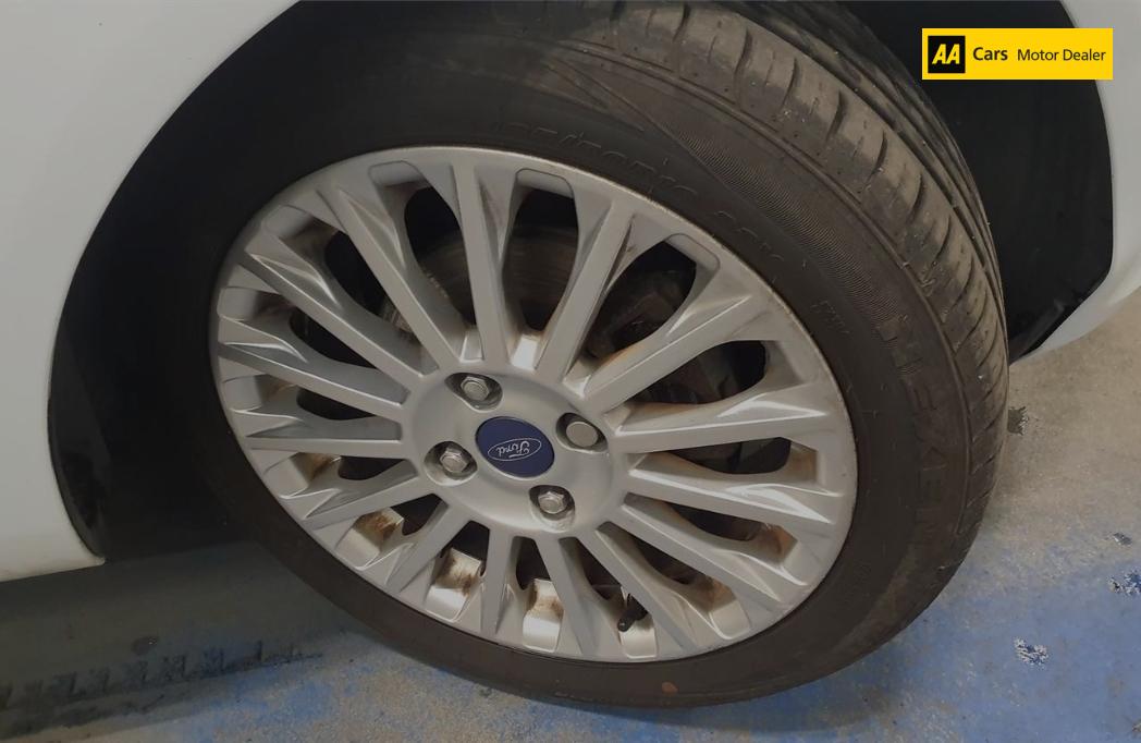 Ford Fiesta 1.0T EcoBoost Titanium Hatchback 5dr Petrol Manual Euro 5 (s/s) (100 ps)